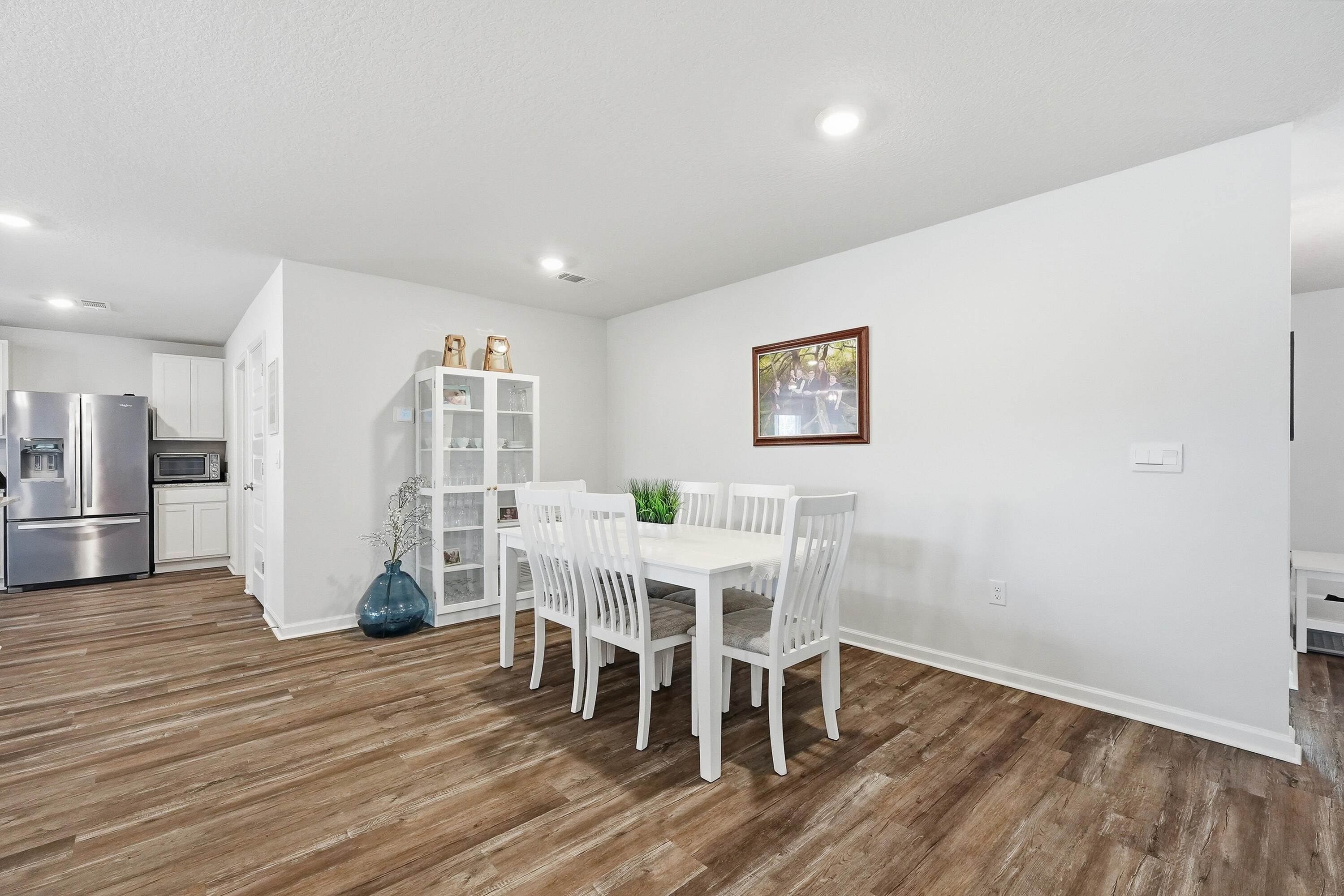 832 Otto Loop