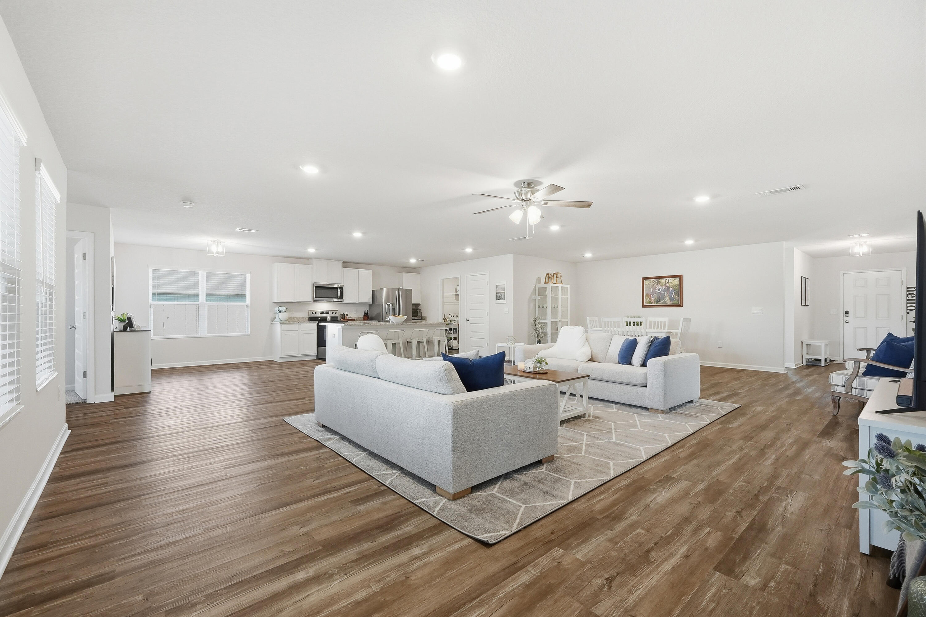 832 Otto Loop