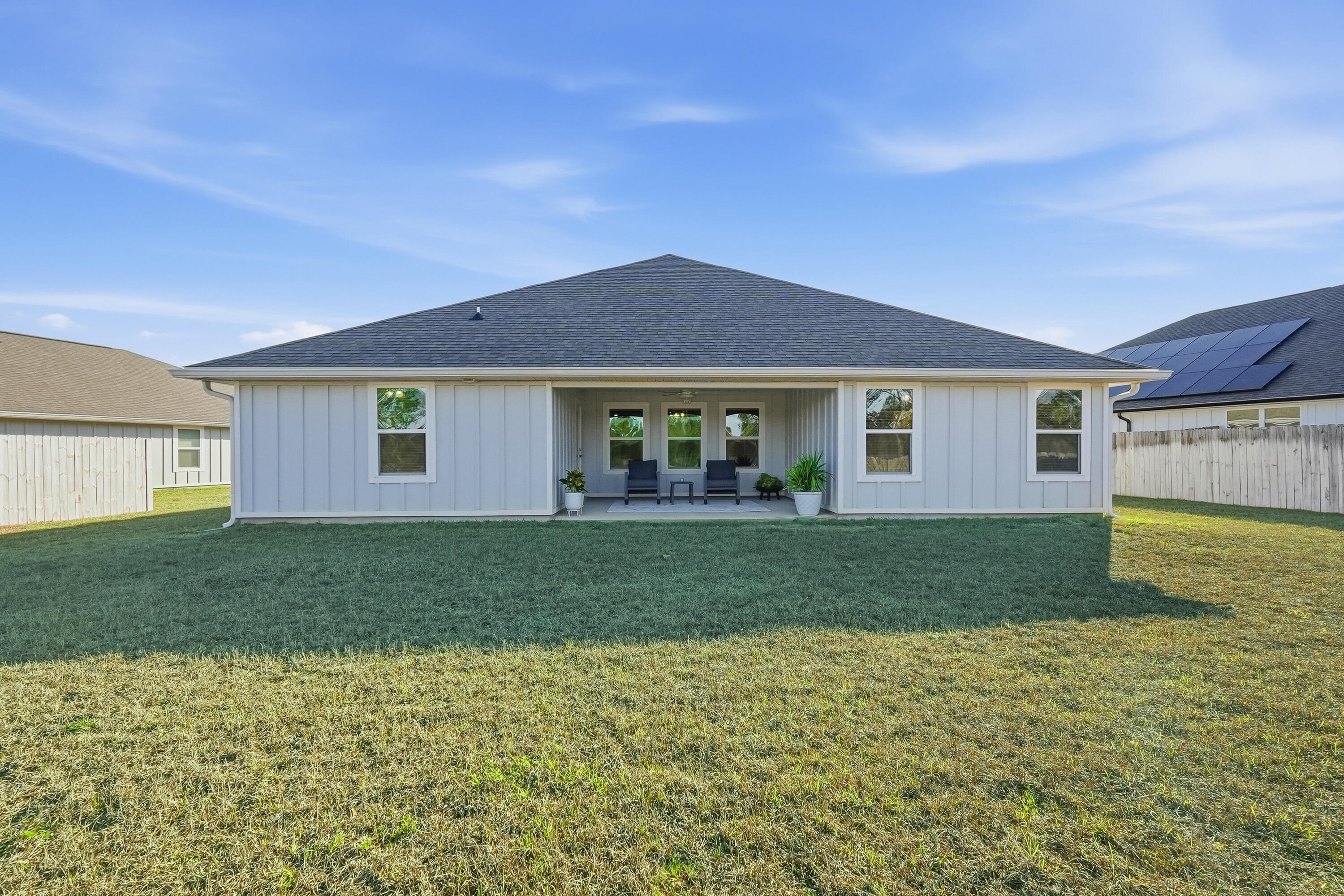 832 Otto Loop