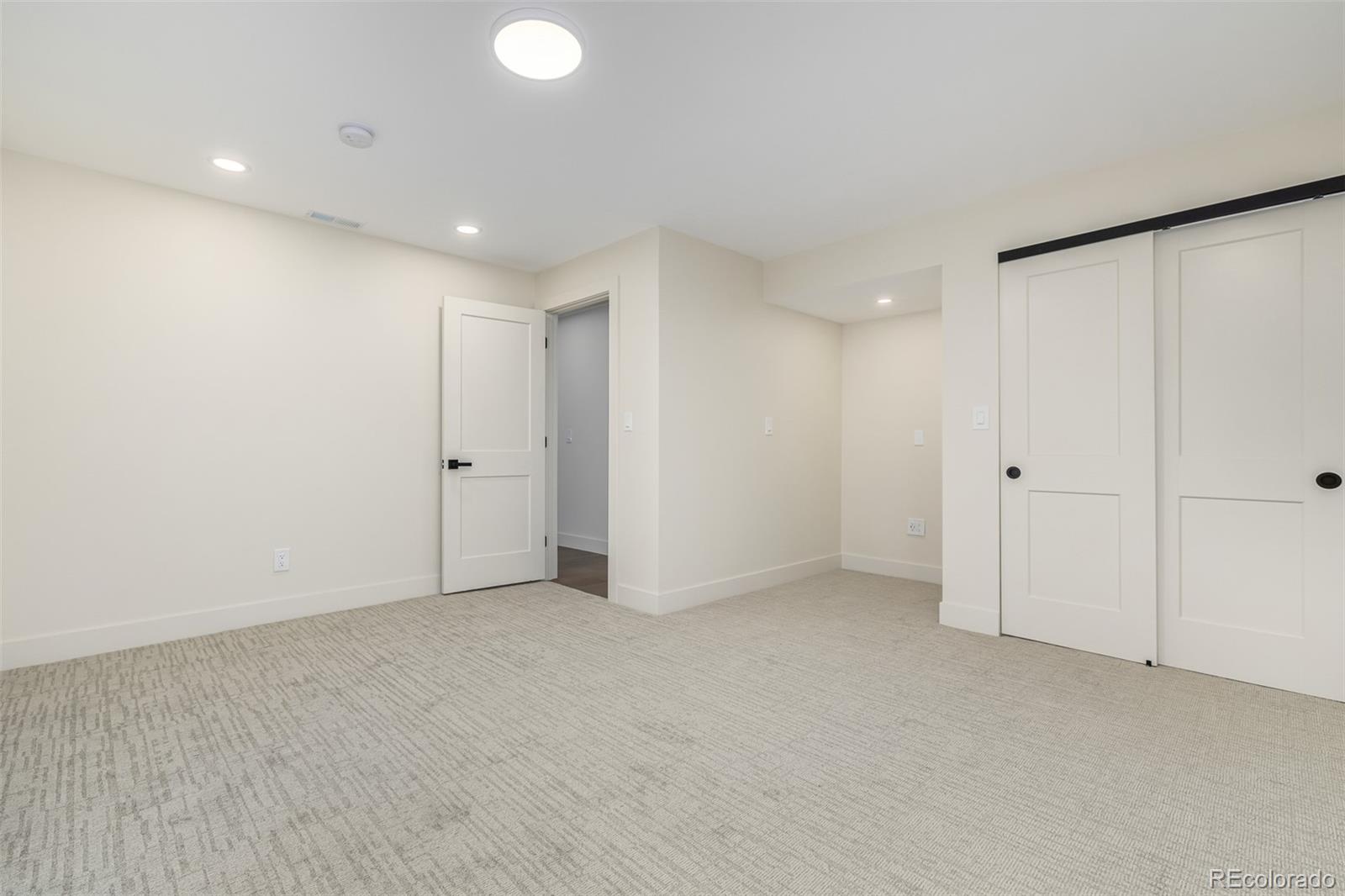 5401 E Dakota Avenue Unit: 10