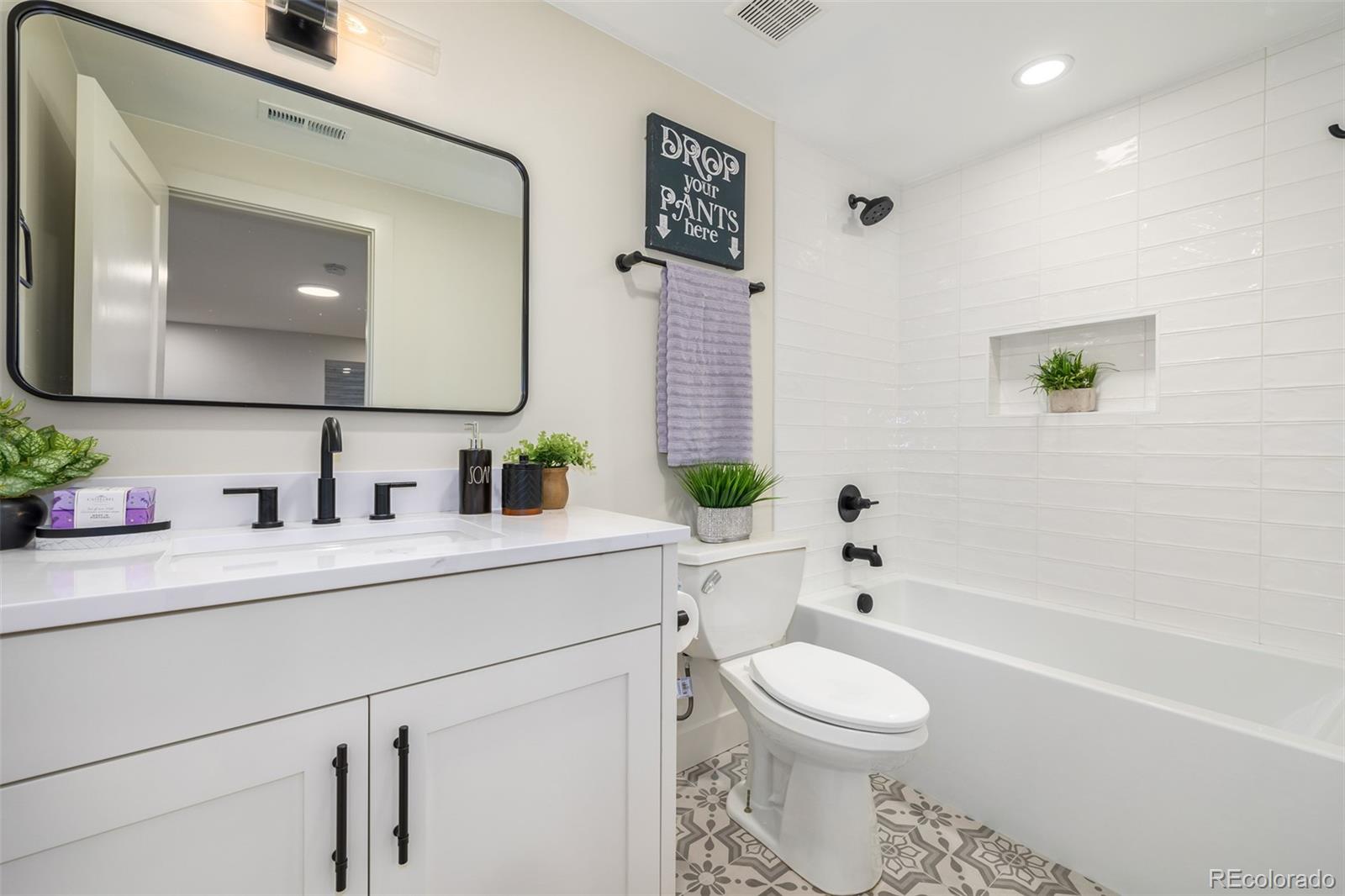 5401 E Dakota Avenue Unit: 10