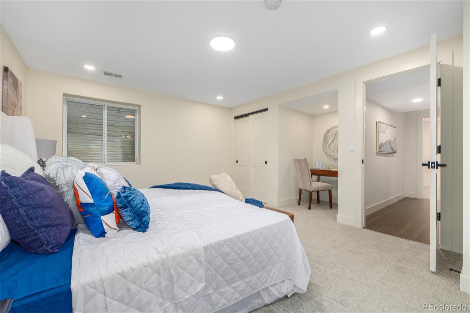 5401 E Dakota Avenue Unit: 10