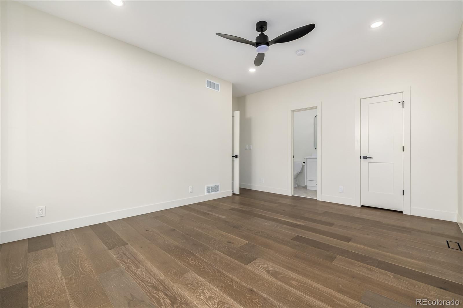 5401 E Dakota Avenue Unit: 10