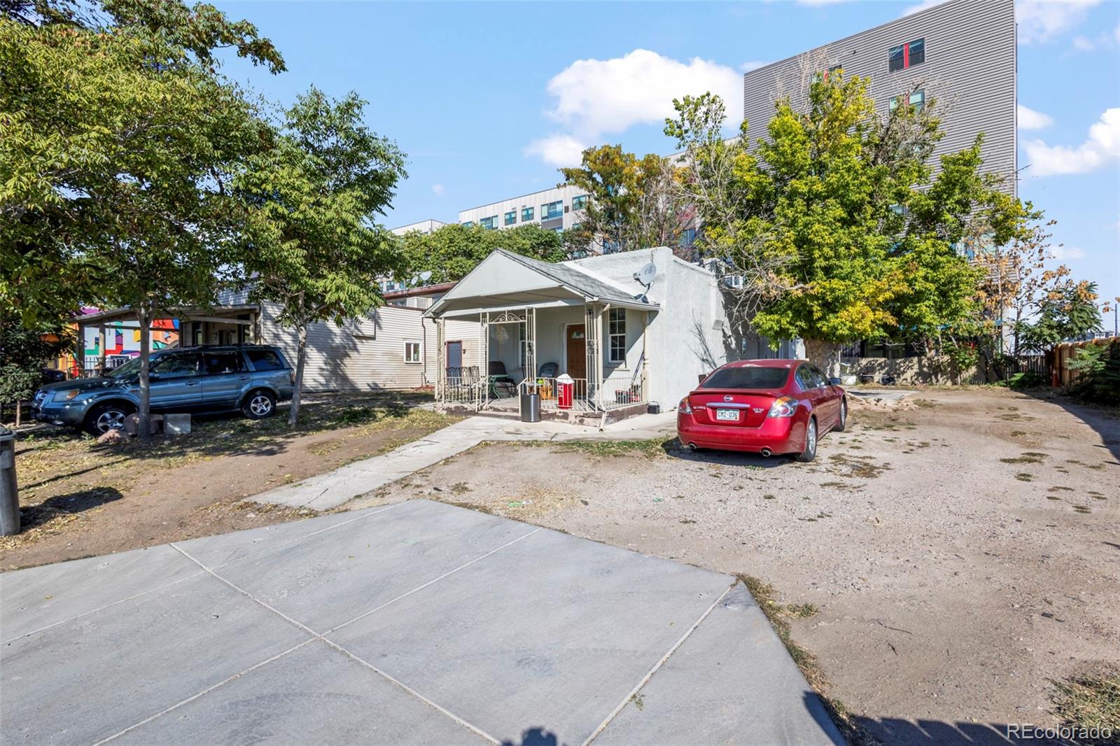 2609 W 12th Avenue