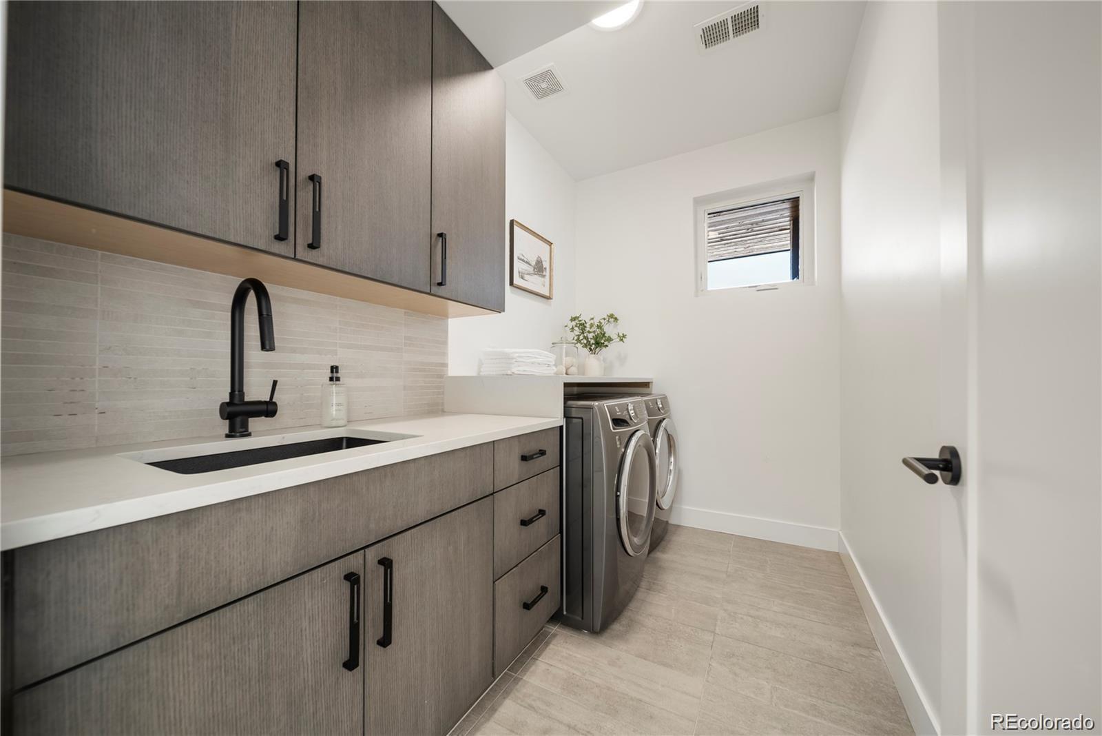 3485 S Clermont Street