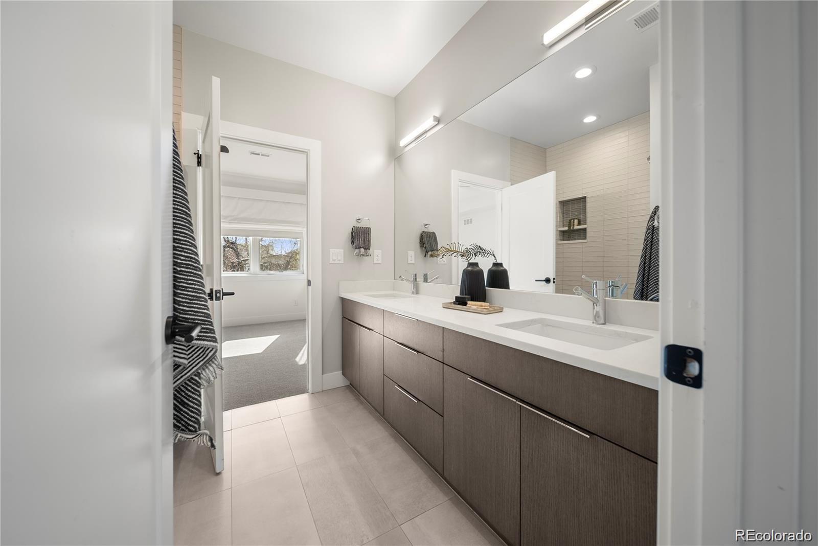 3485 S Clermont Street