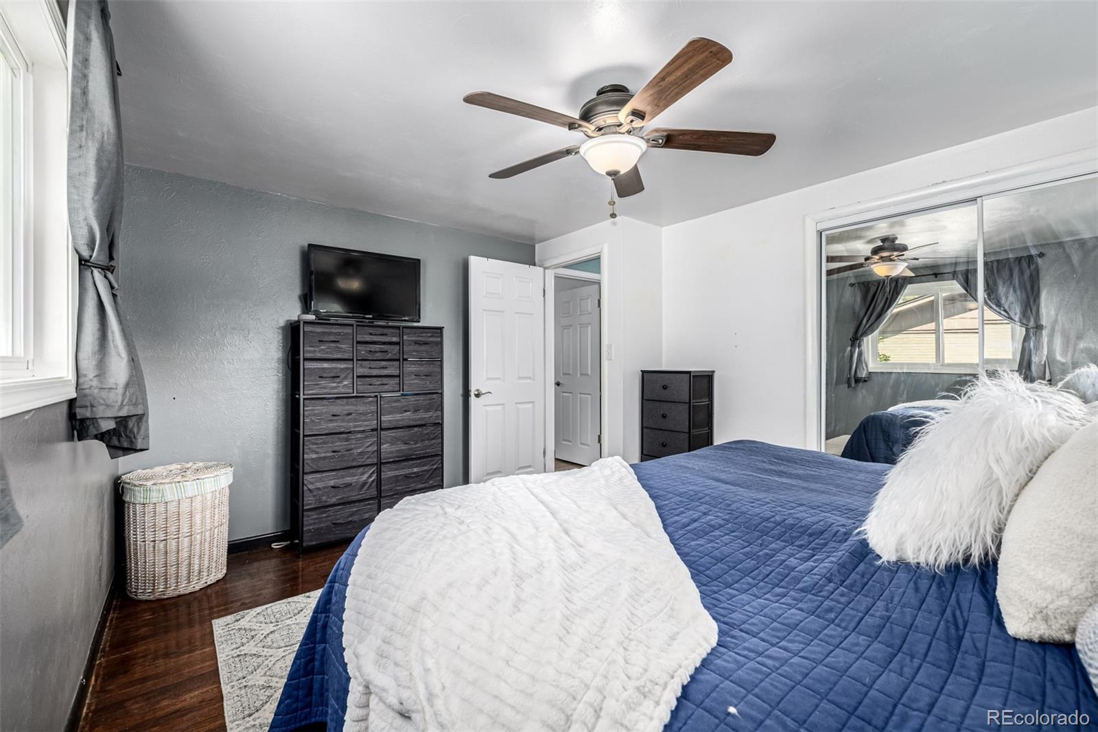 2450 Miller