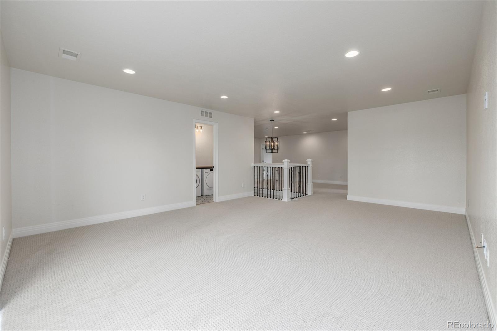 3350 S Eudora Street