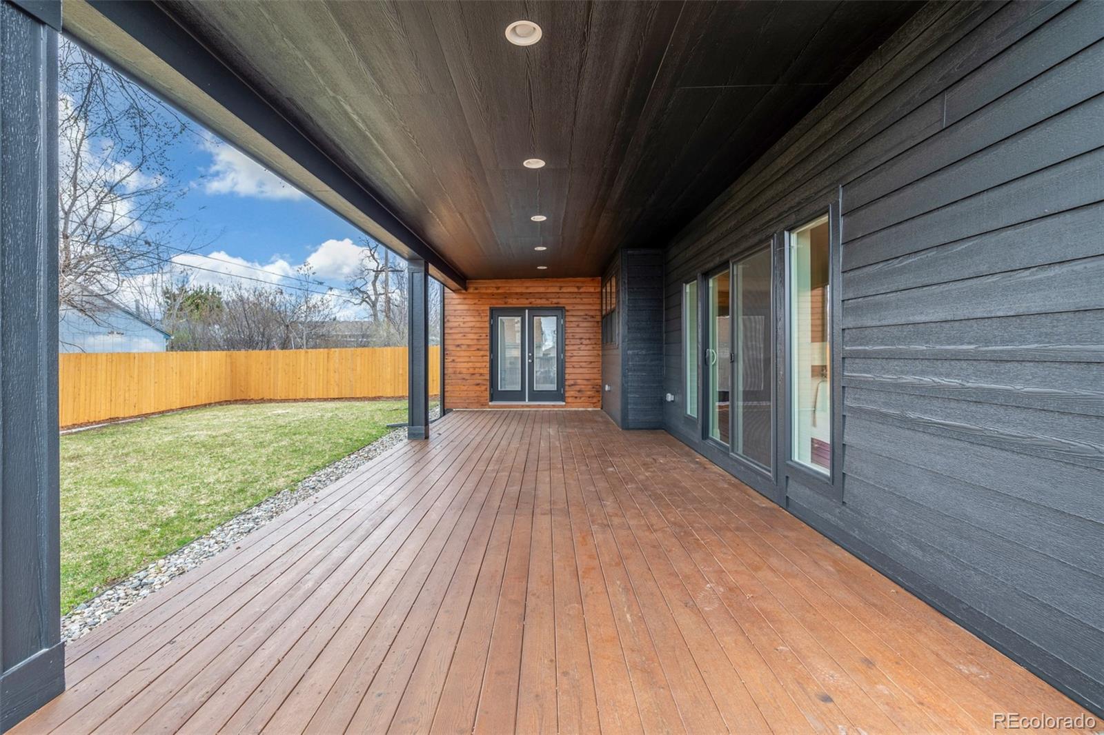 3350 S Eudora Street