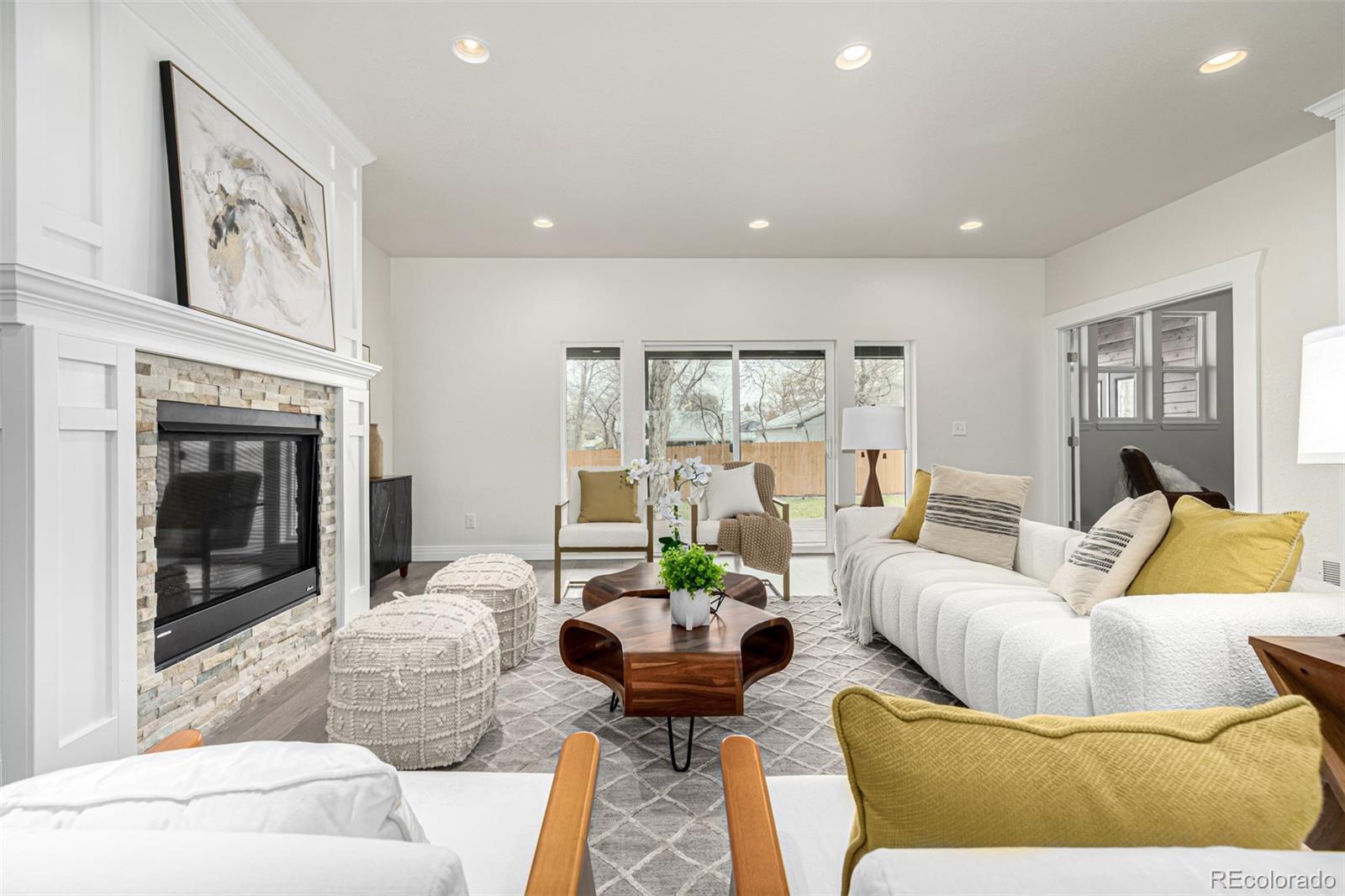 3350 S Eudora Street