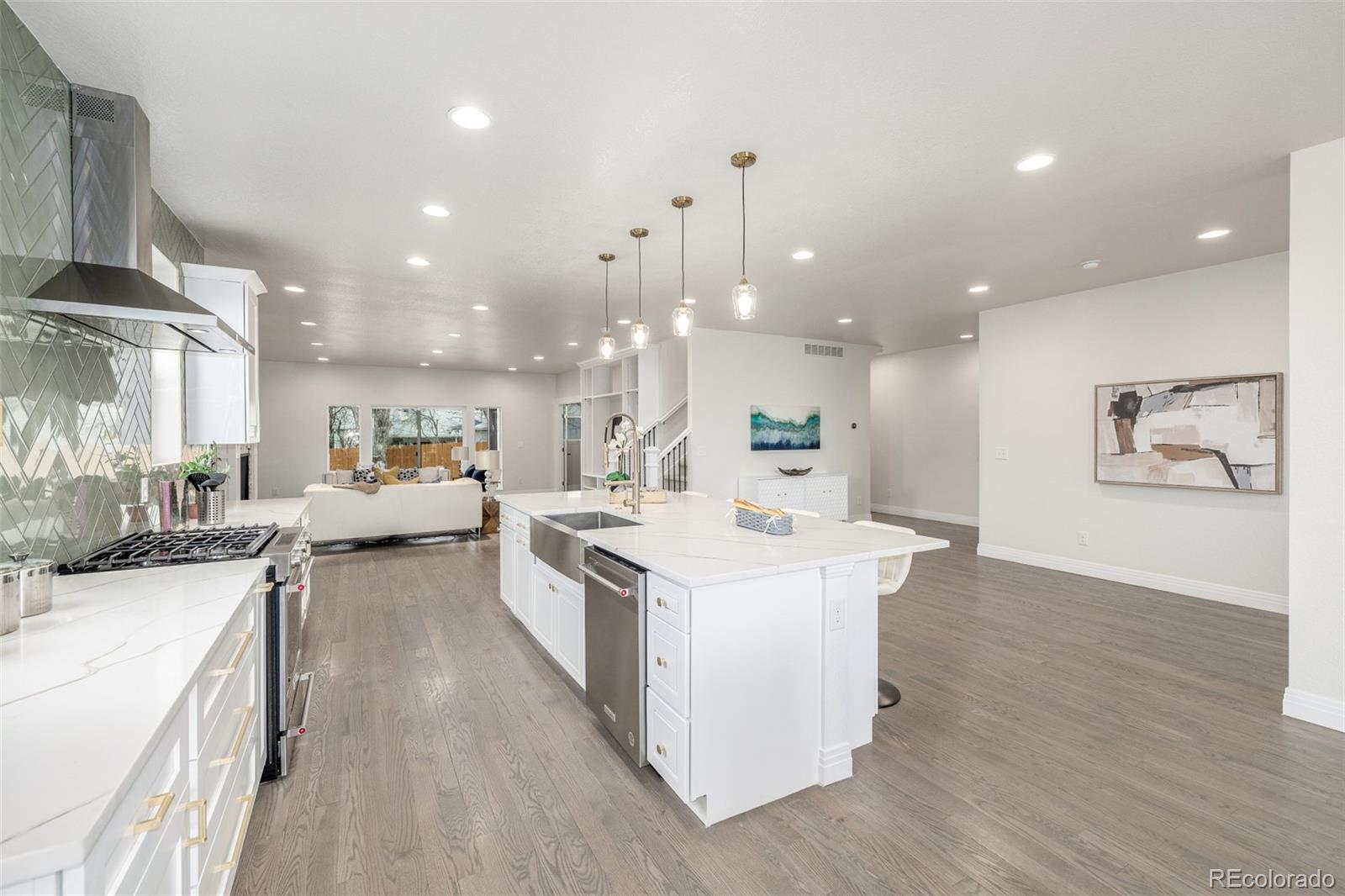 3350 S Eudora Street