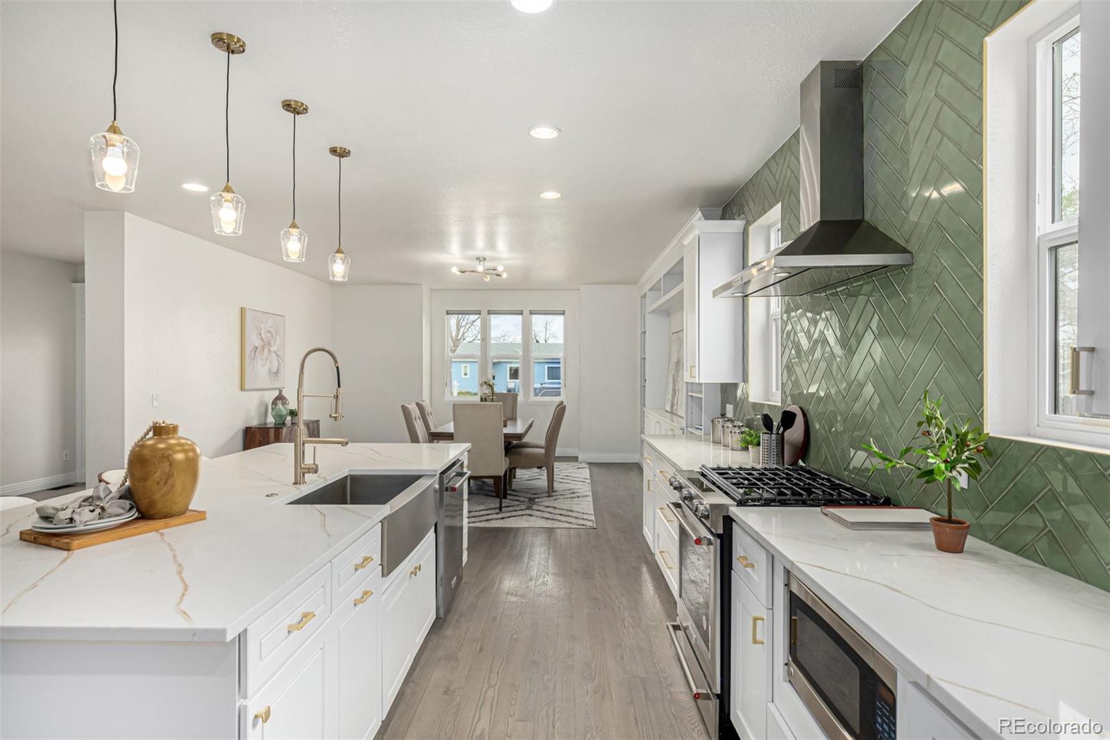 3350 S Eudora Street