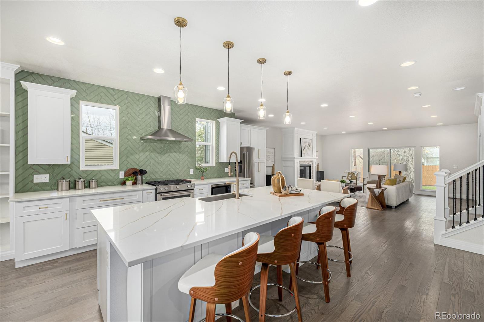 3350 S Eudora Street