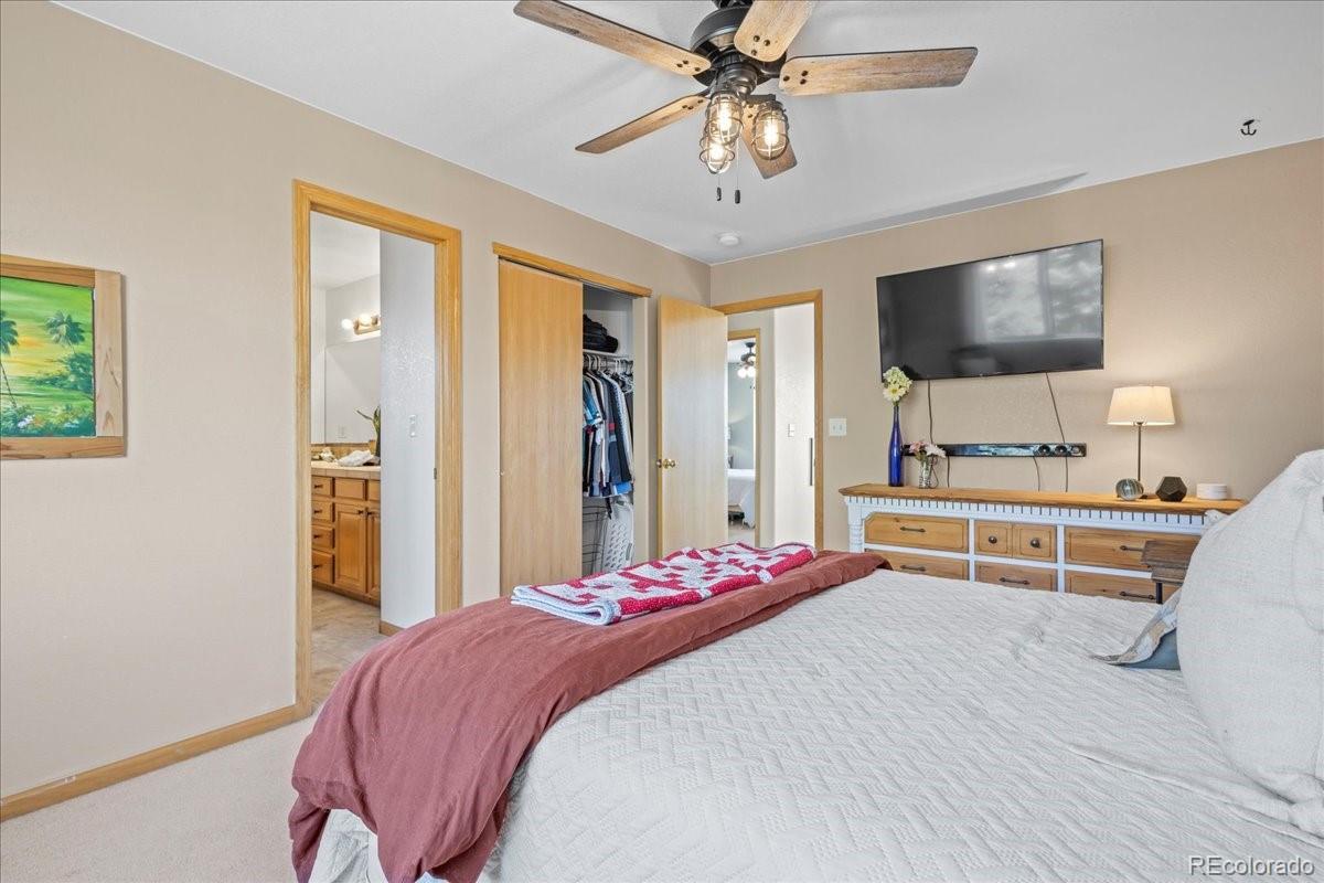 3235 Calumet Way