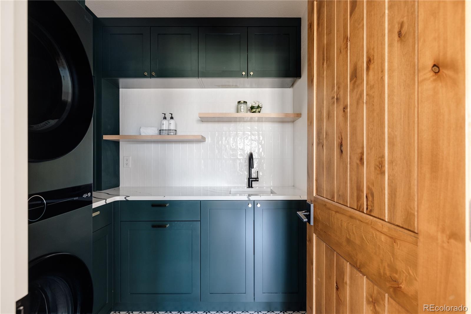 1275 S Elizabeth Street