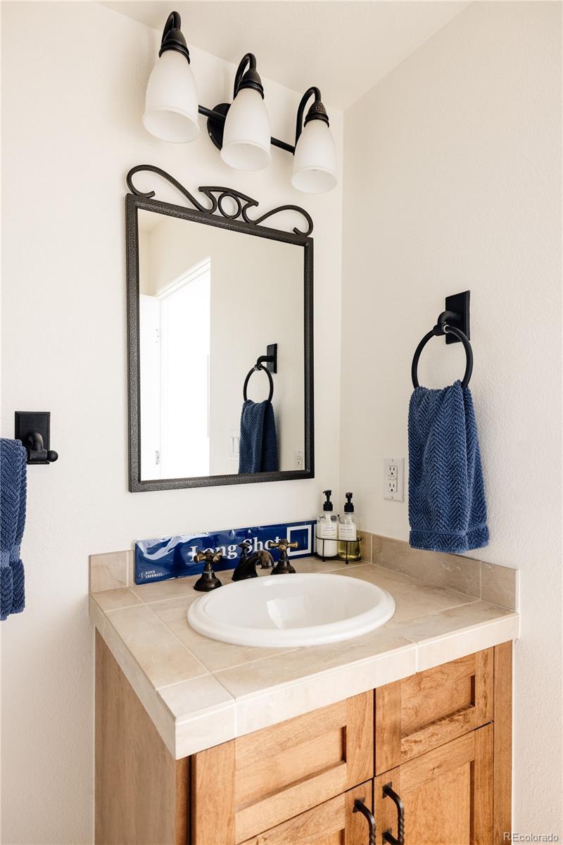 1275 S Elizabeth Street