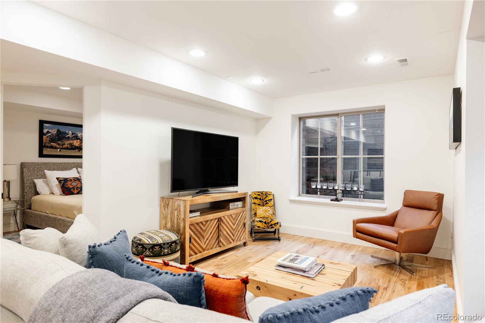 1275 S Elizabeth Street