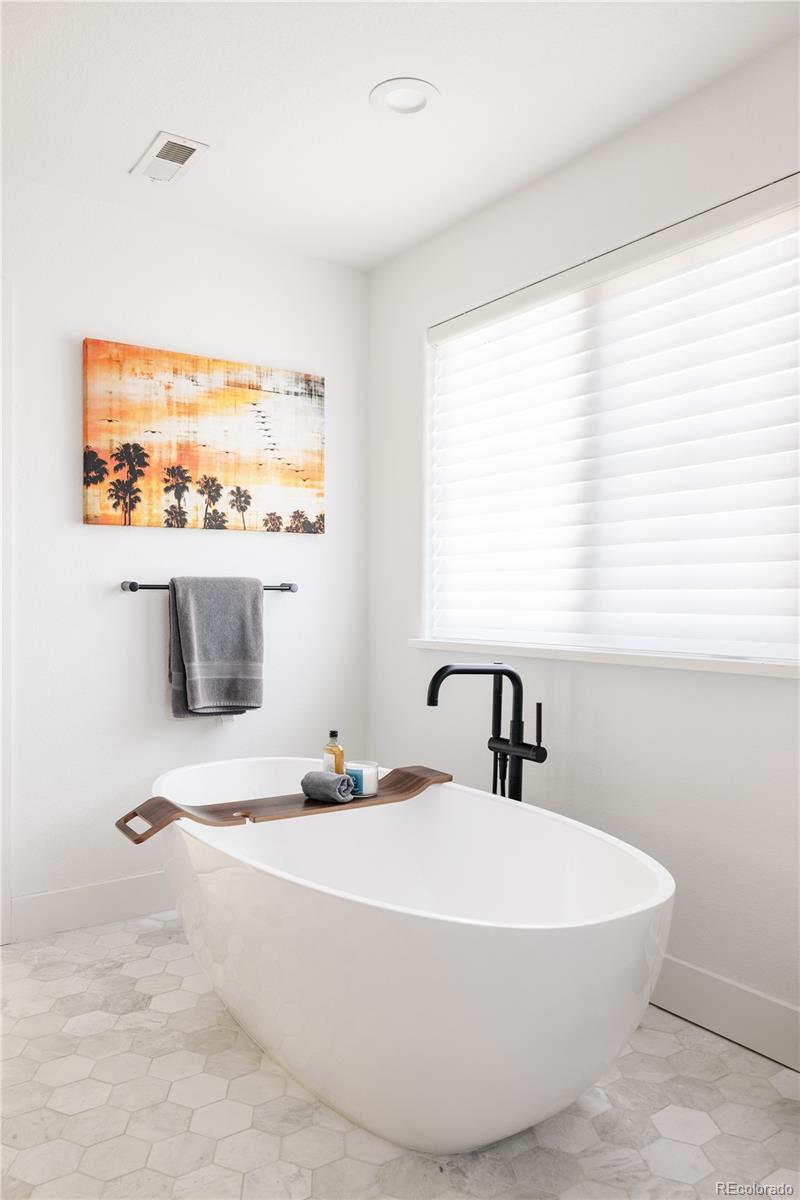 1275 S Elizabeth Street