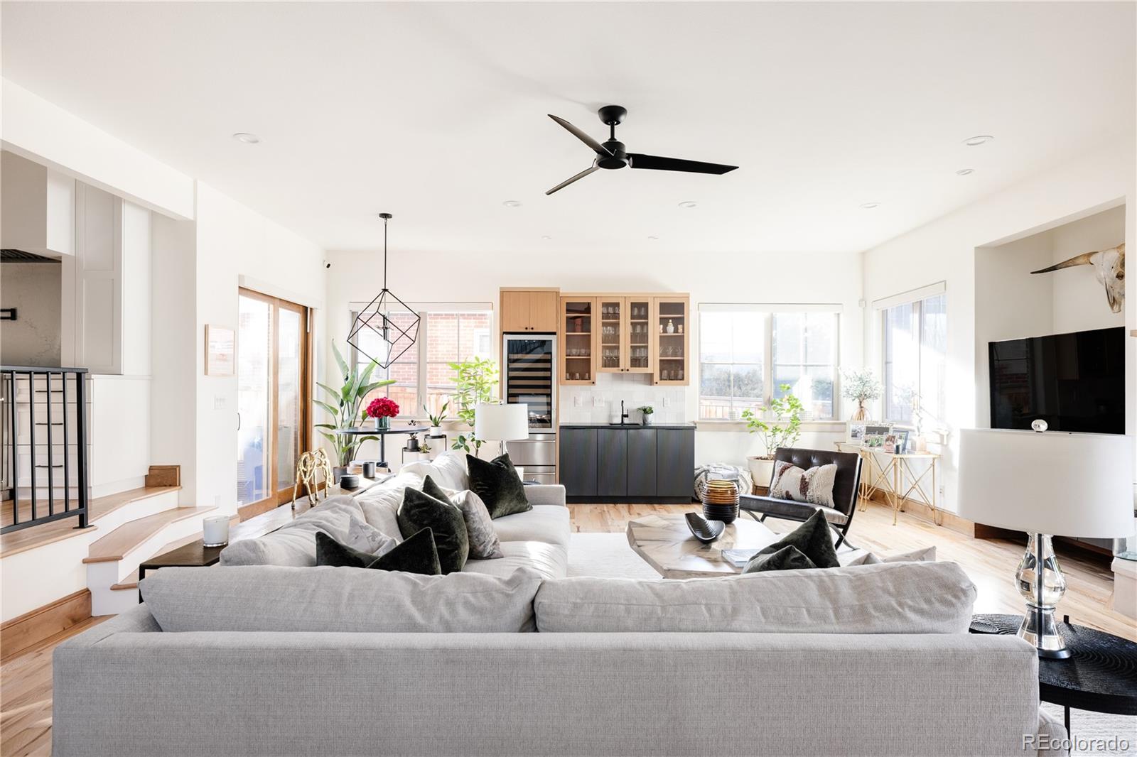 1275 S Elizabeth Street