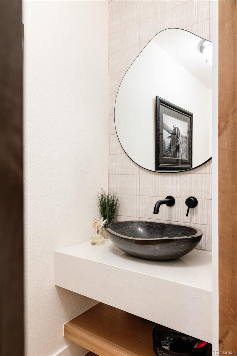 1275 S Elizabeth Street