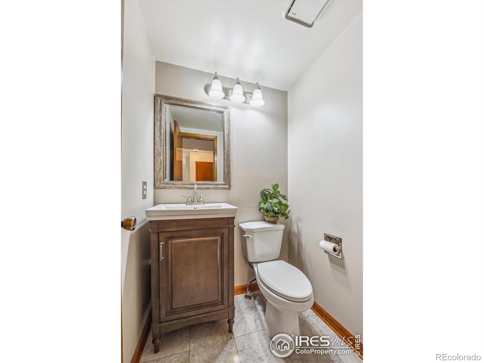 1036 Deer Creek Lane