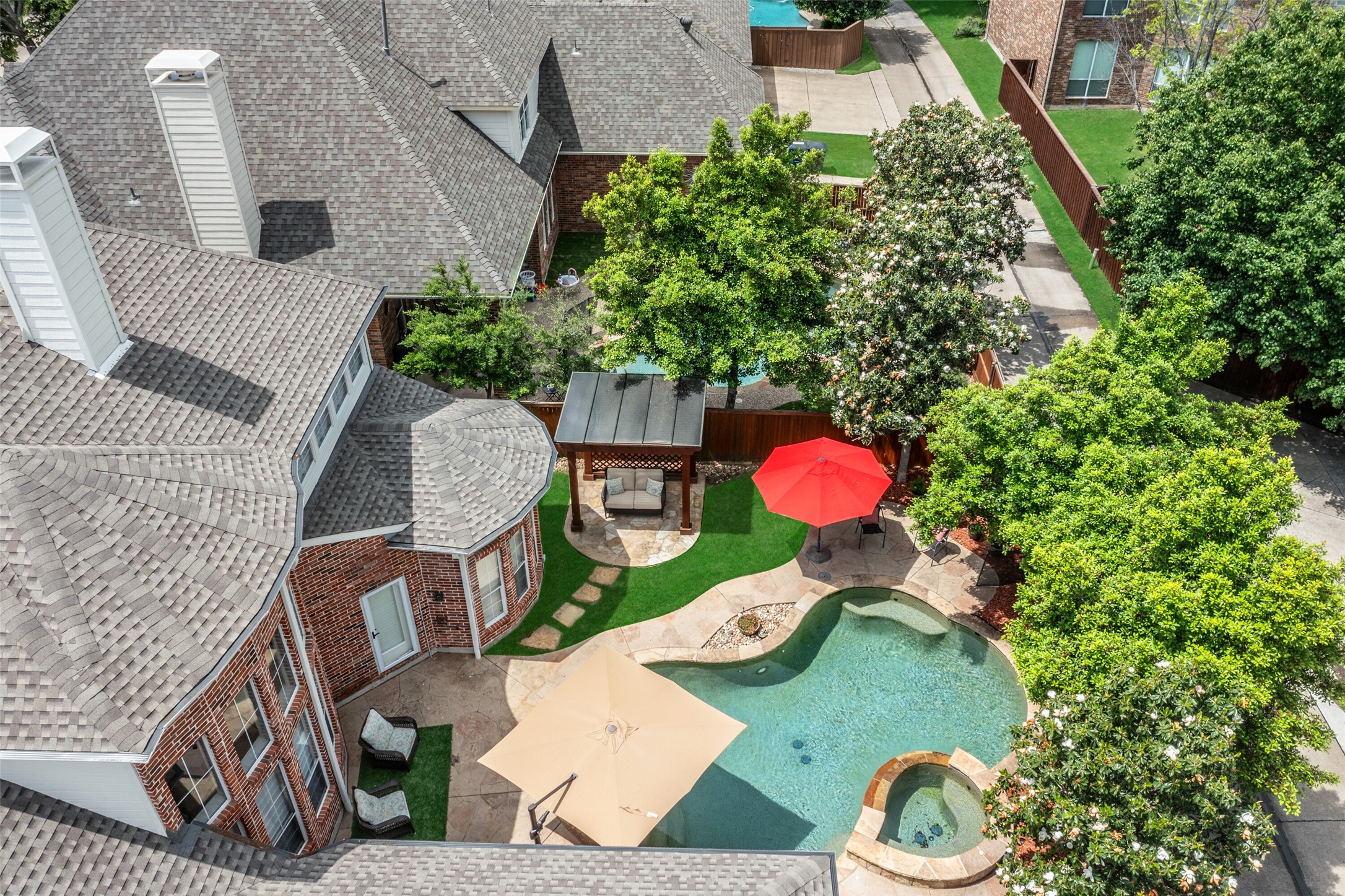 1011 Cross Plains Drive