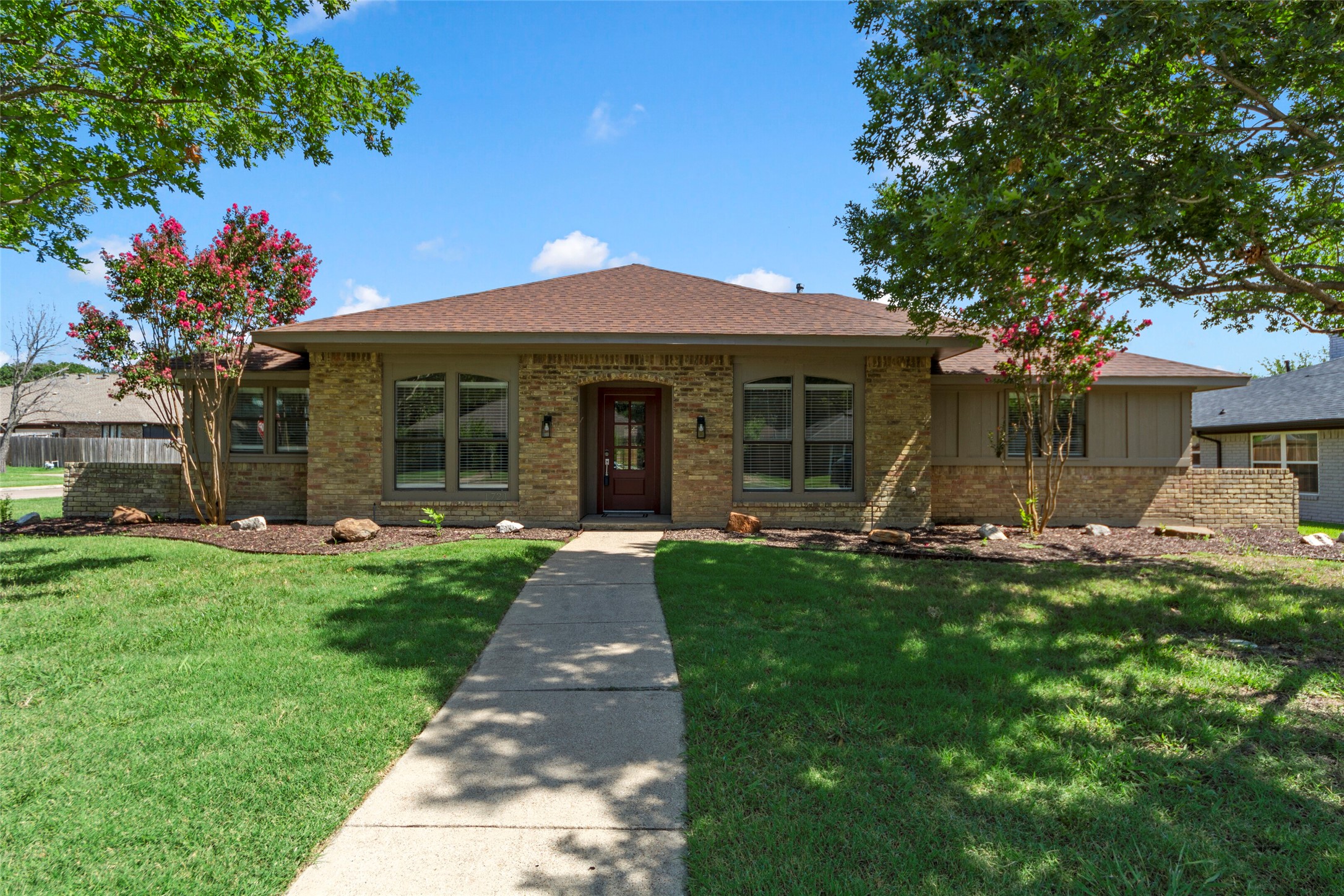 1721 Throwbridge Lane