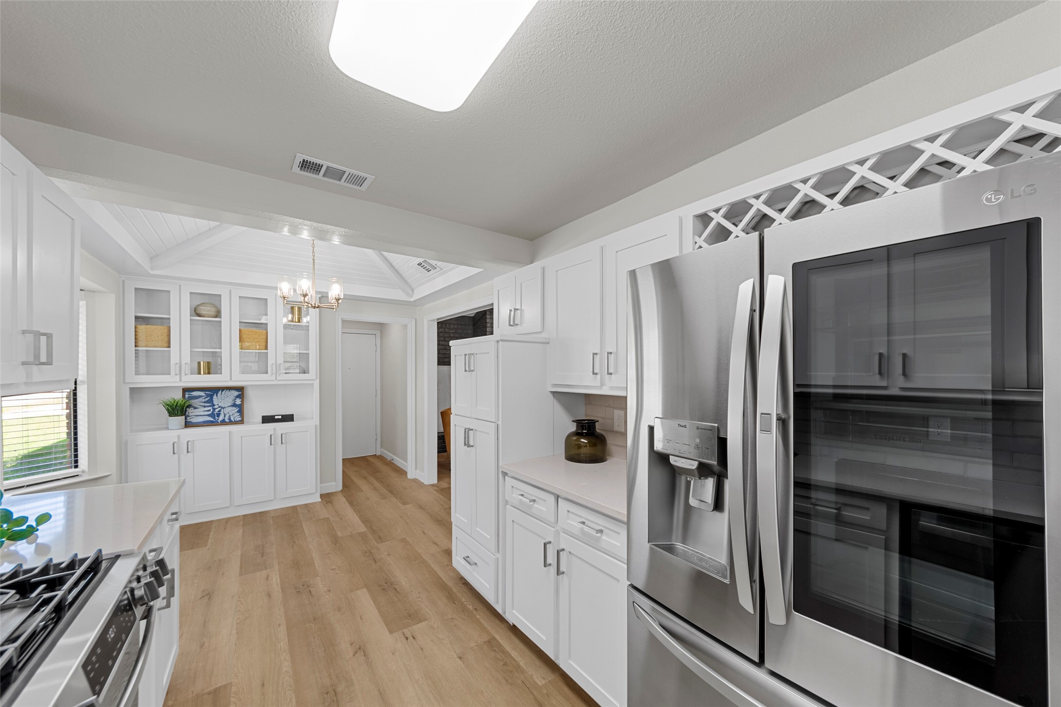 1721 Throwbridge Lane