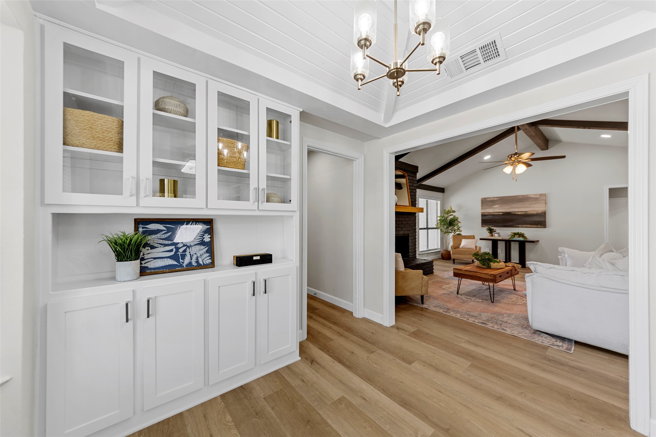 1721 Throwbridge Lane