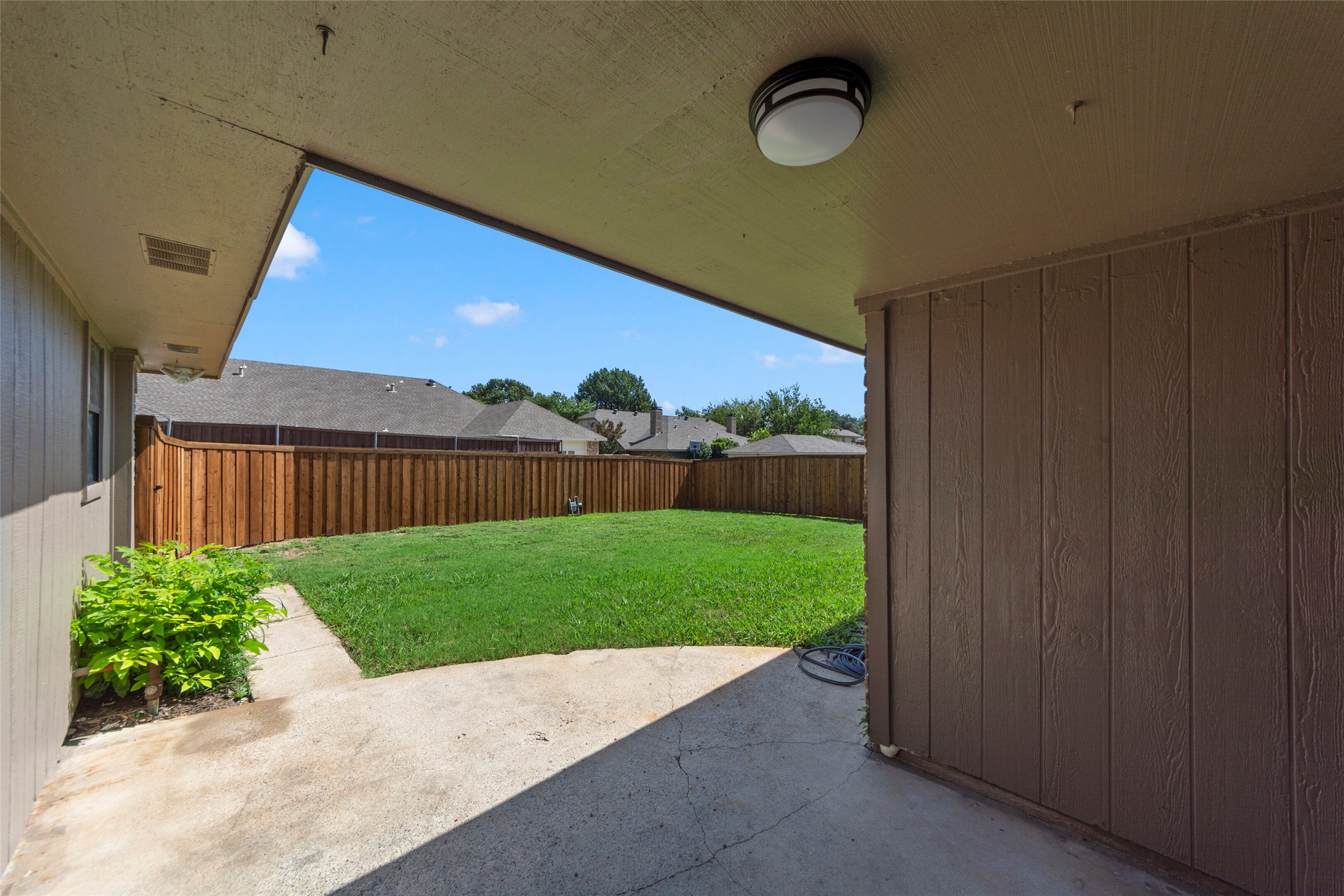 1721 Throwbridge Lane