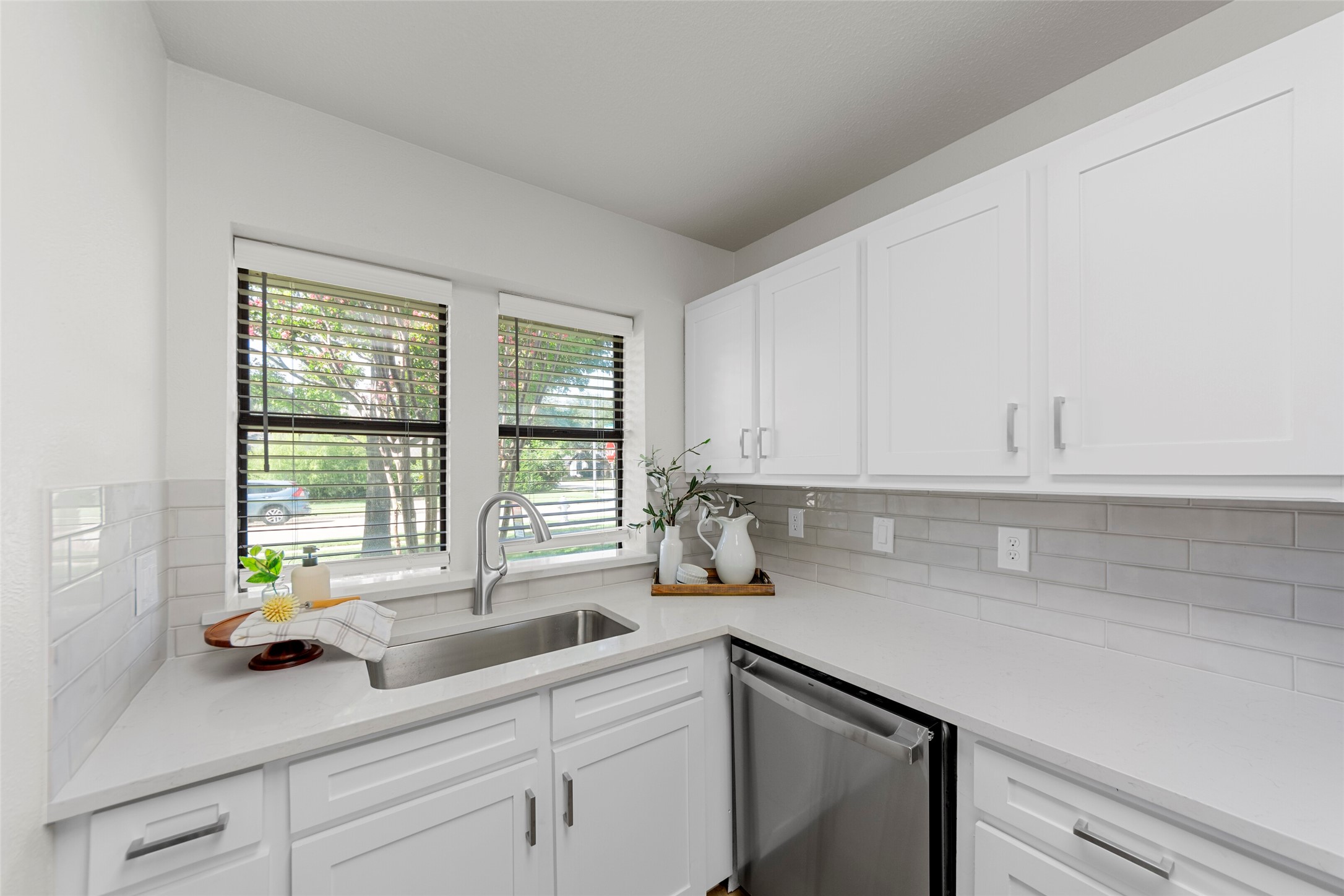 1721 Throwbridge Lane