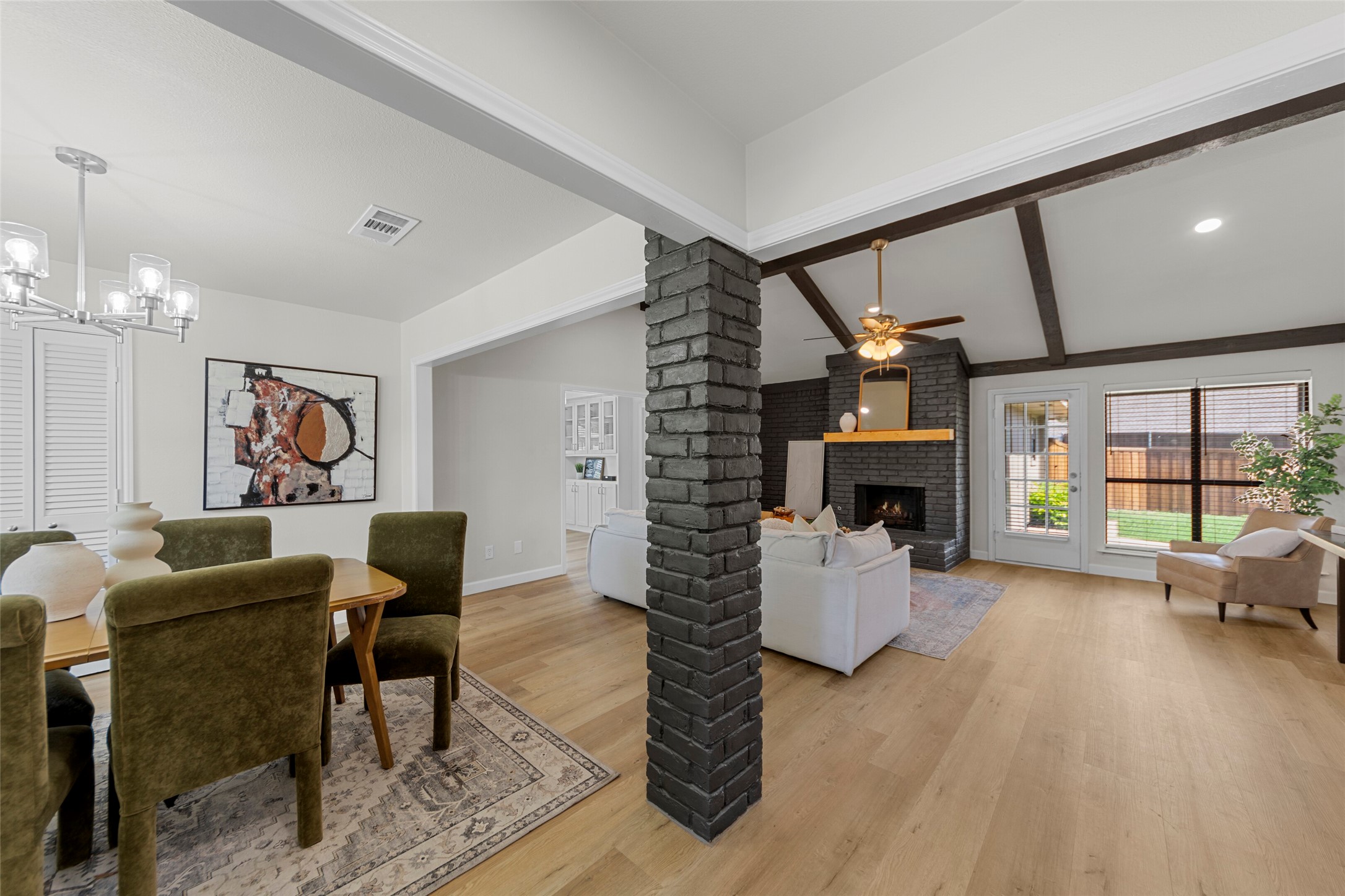 1721 Throwbridge Lane