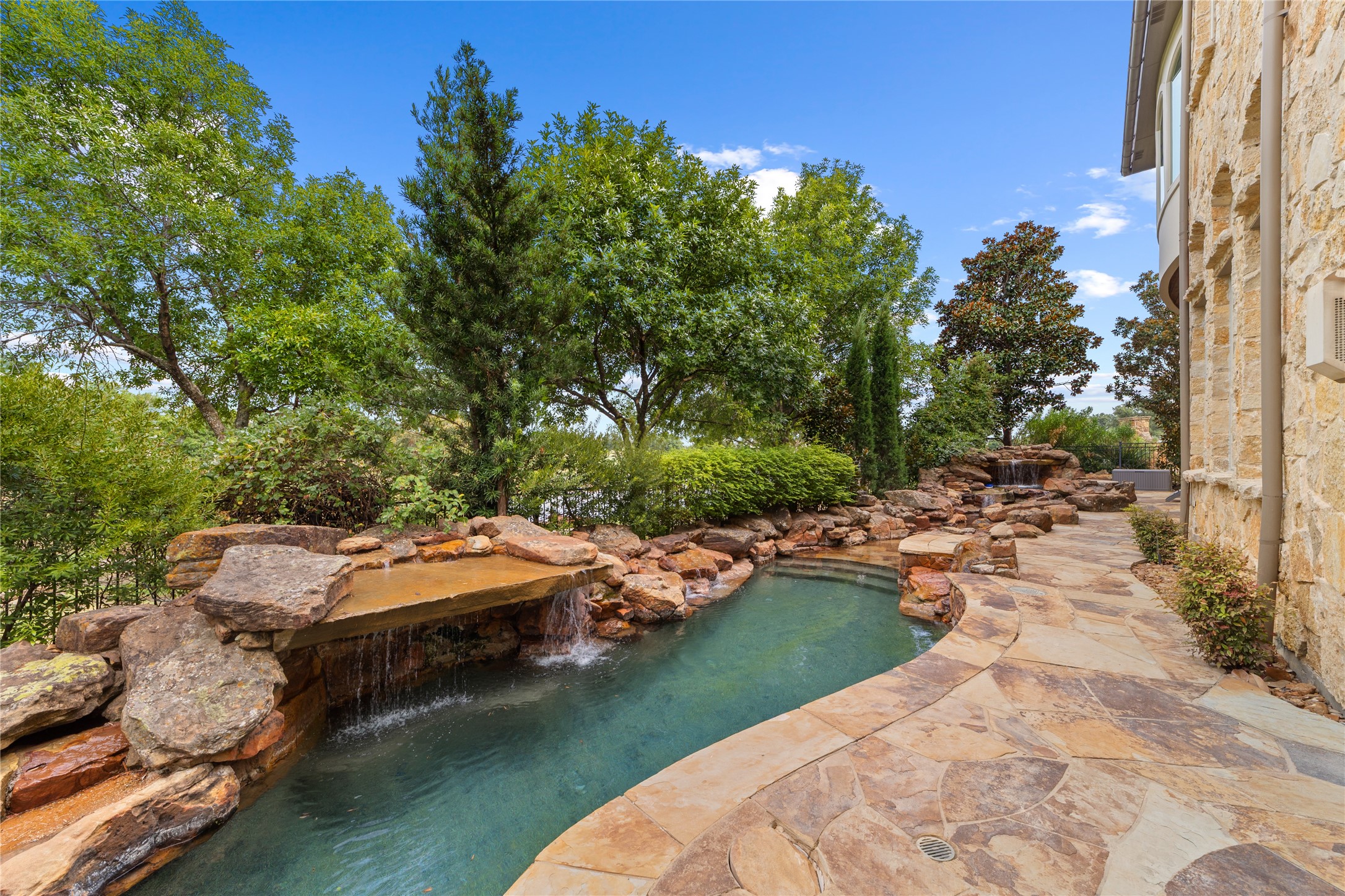 5378 Beacon Hill Drive