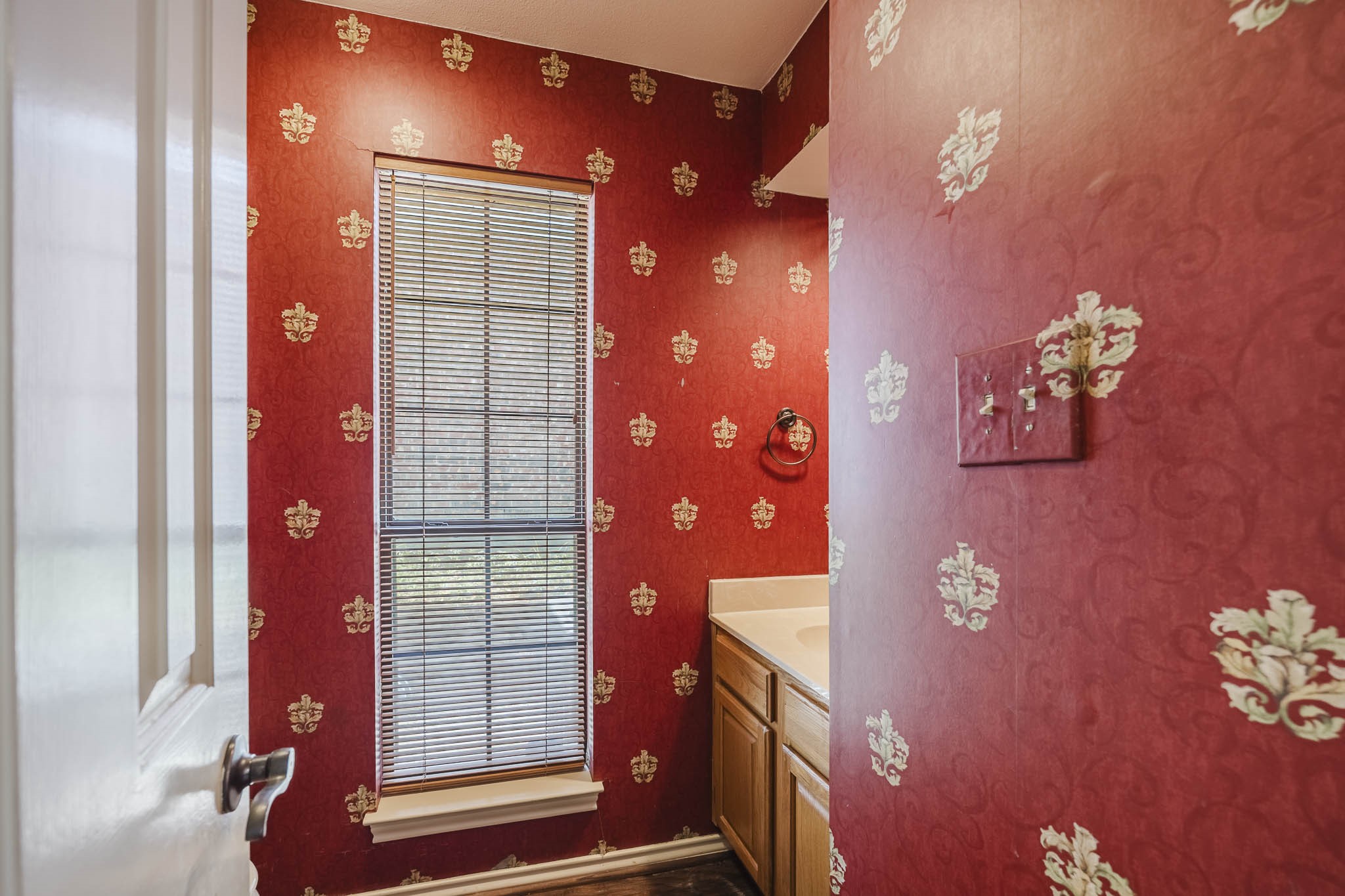 1738 E Peters Colony Road