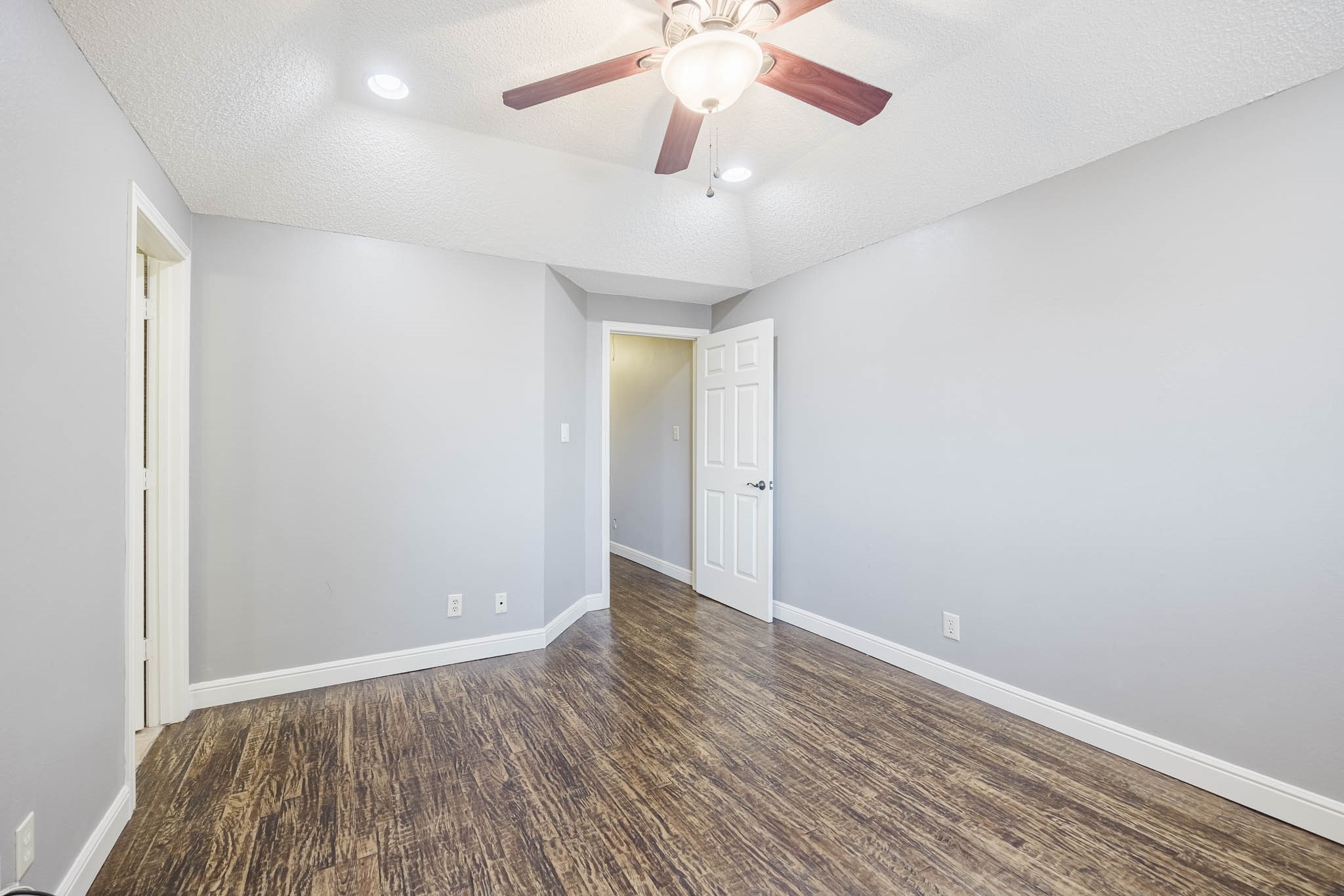 1738 E Peters Colony Road