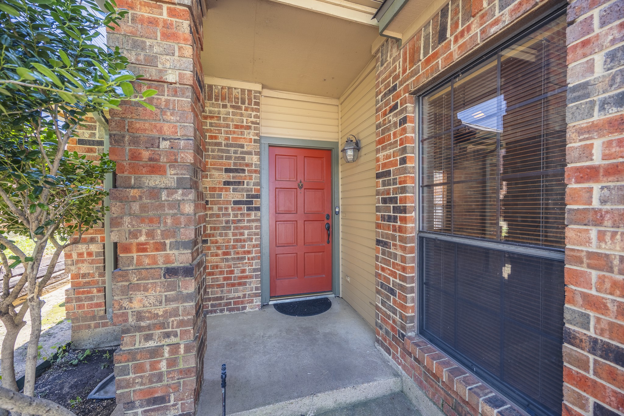 1738 E Peters Colony Road