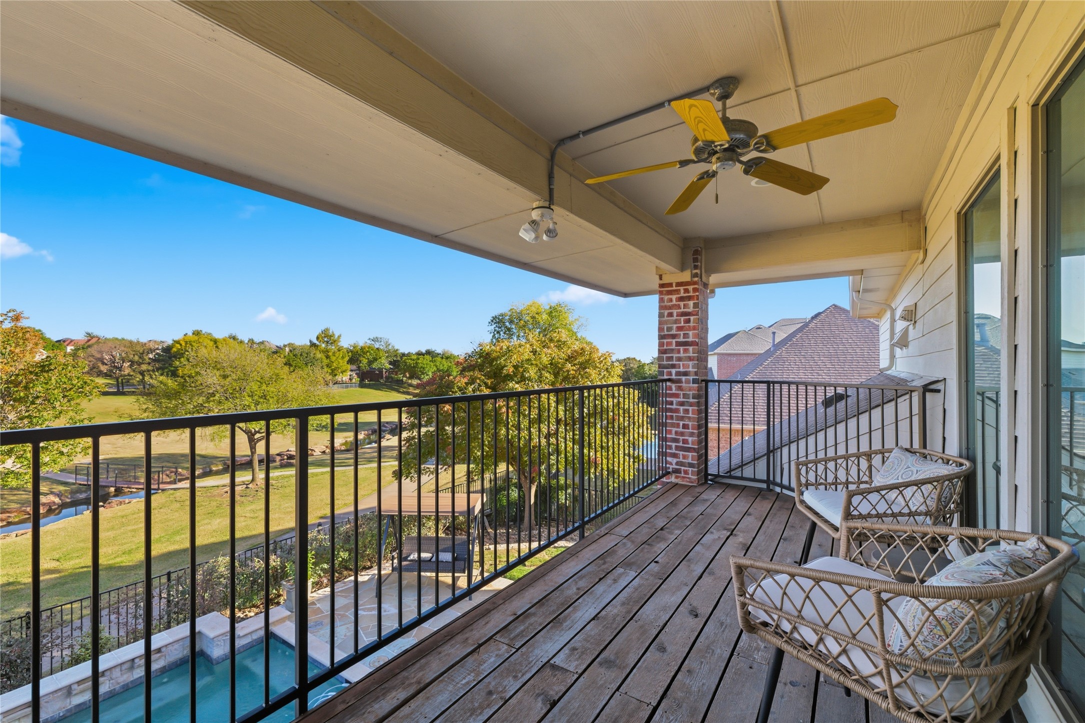 5594 Beacon Hill Drive