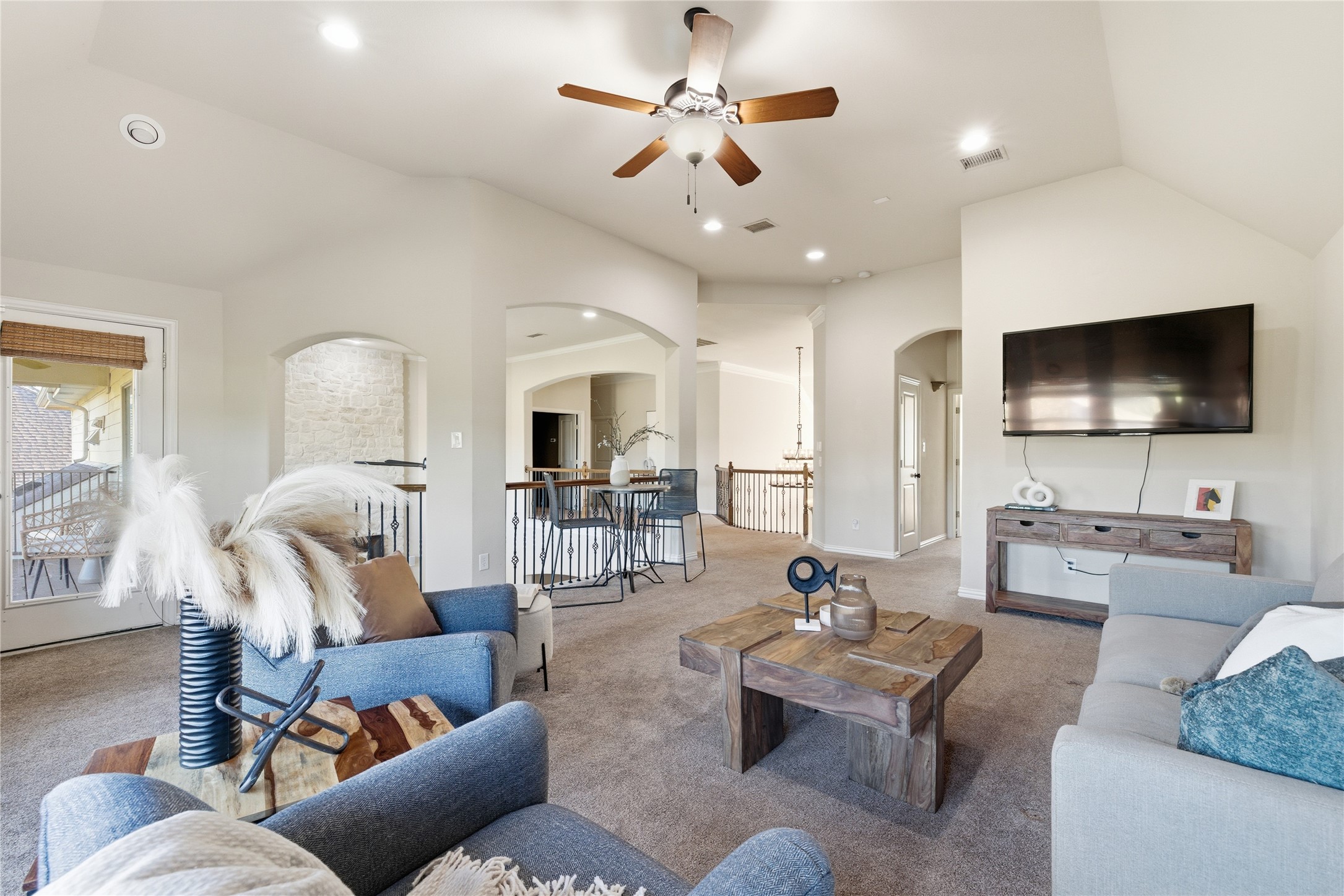 5594 Beacon Hill Drive