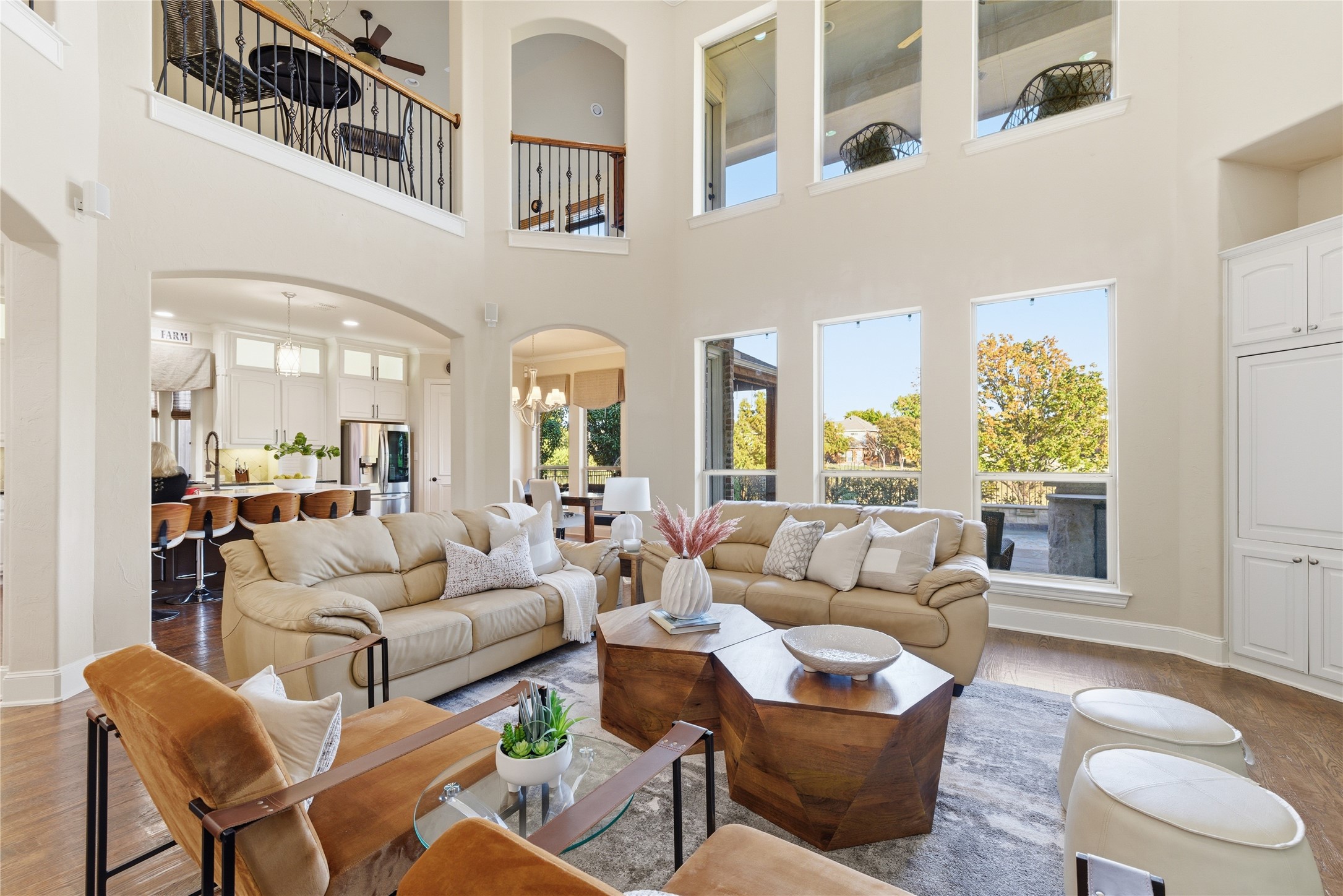 5594 Beacon Hill Drive