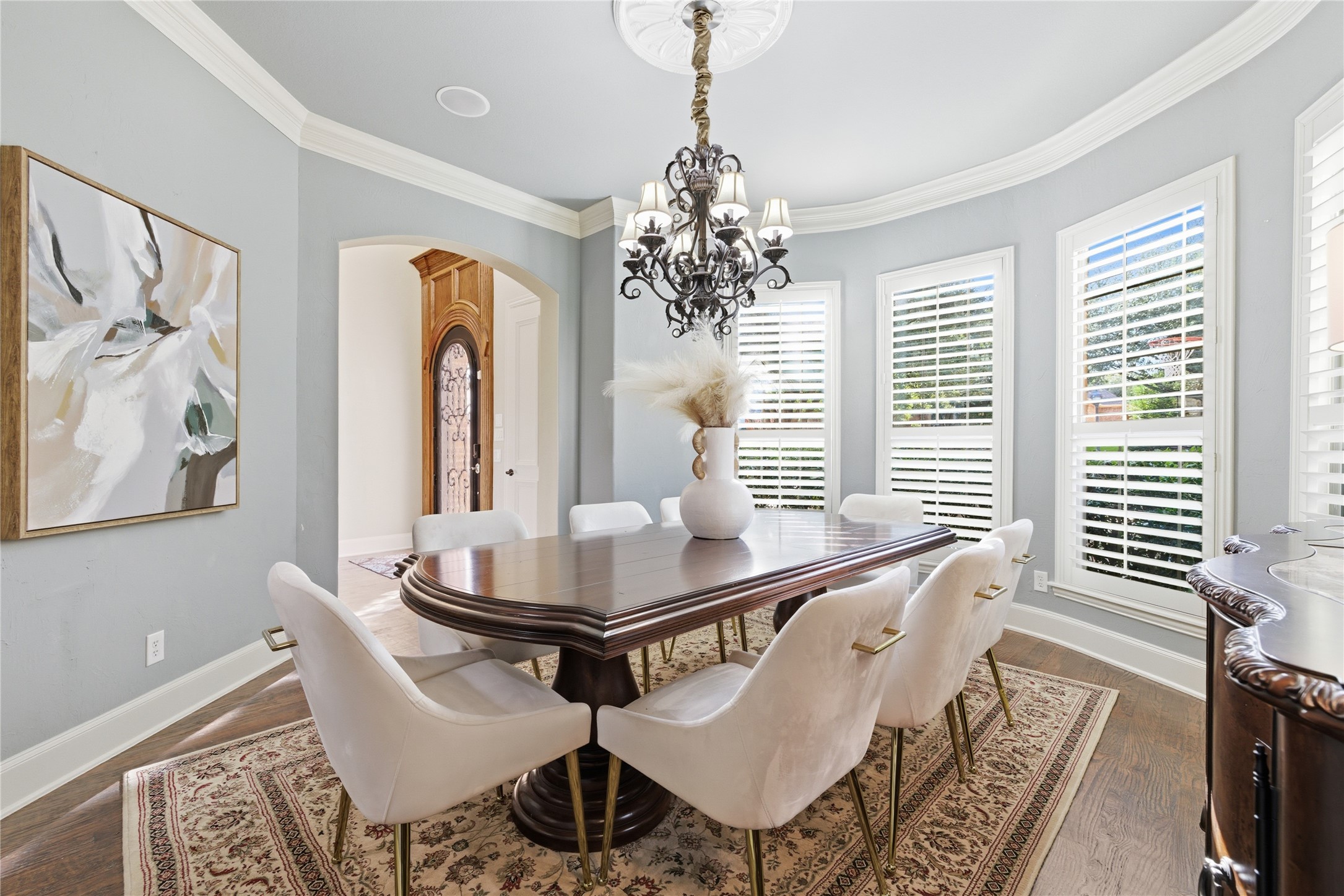 5594 Beacon Hill Drive