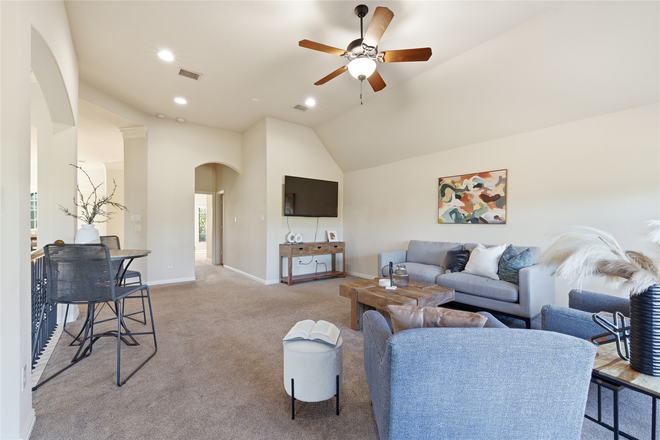 5594 Beacon Hill Drive