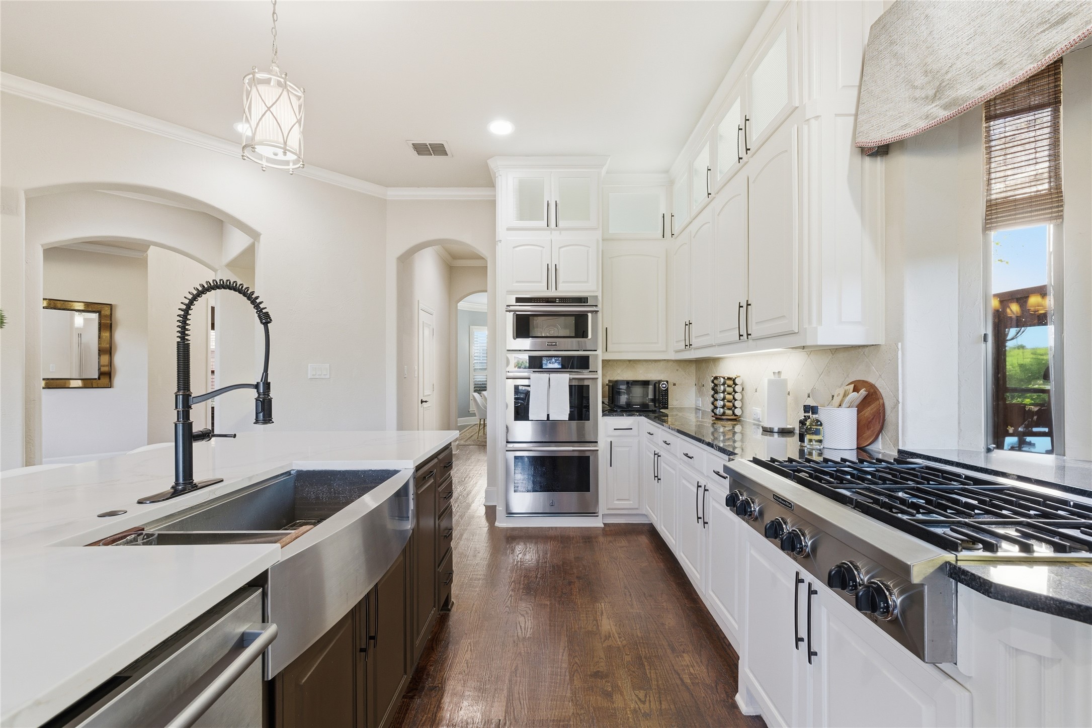 5594 Beacon Hill Drive