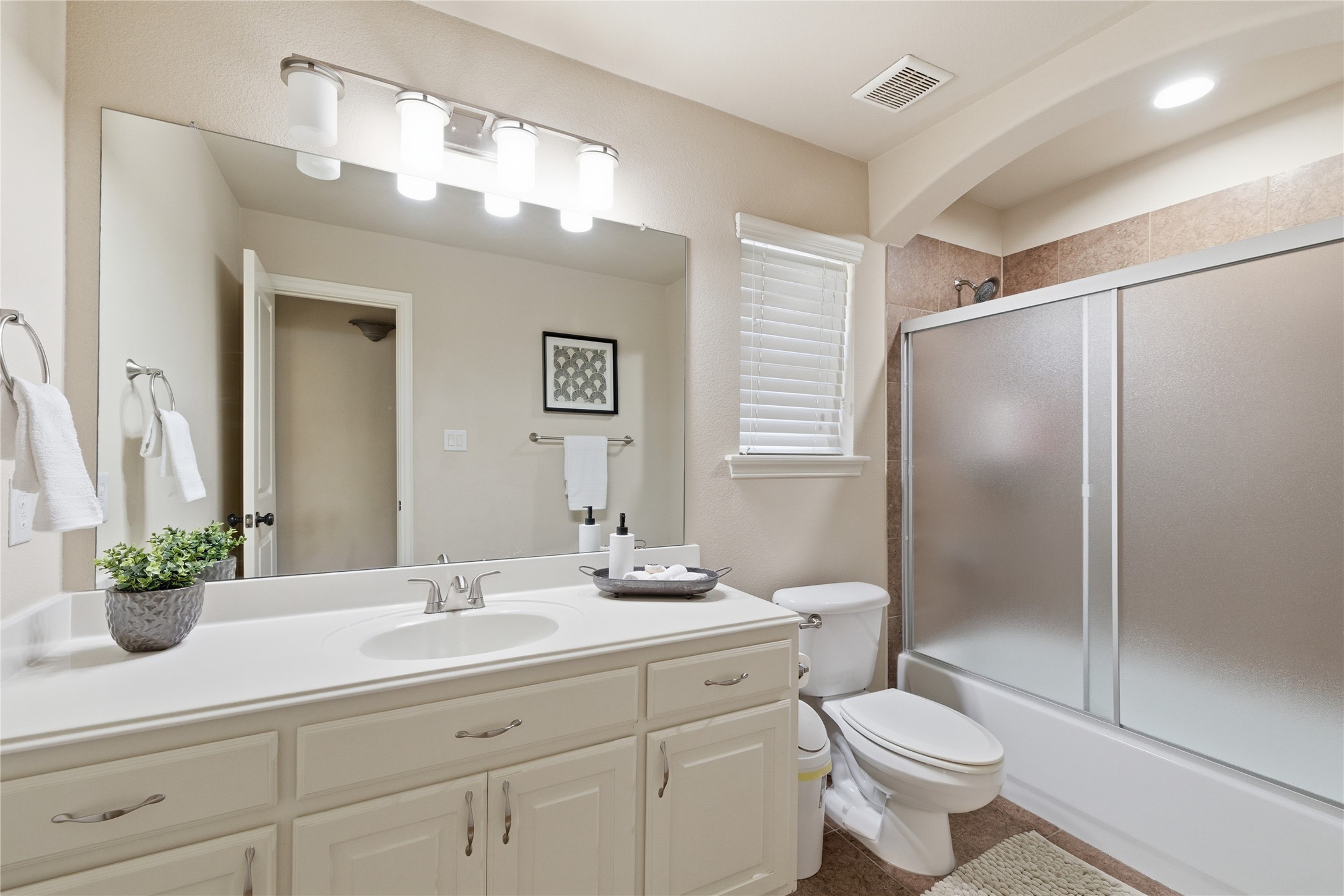 5594 Beacon Hill Drive