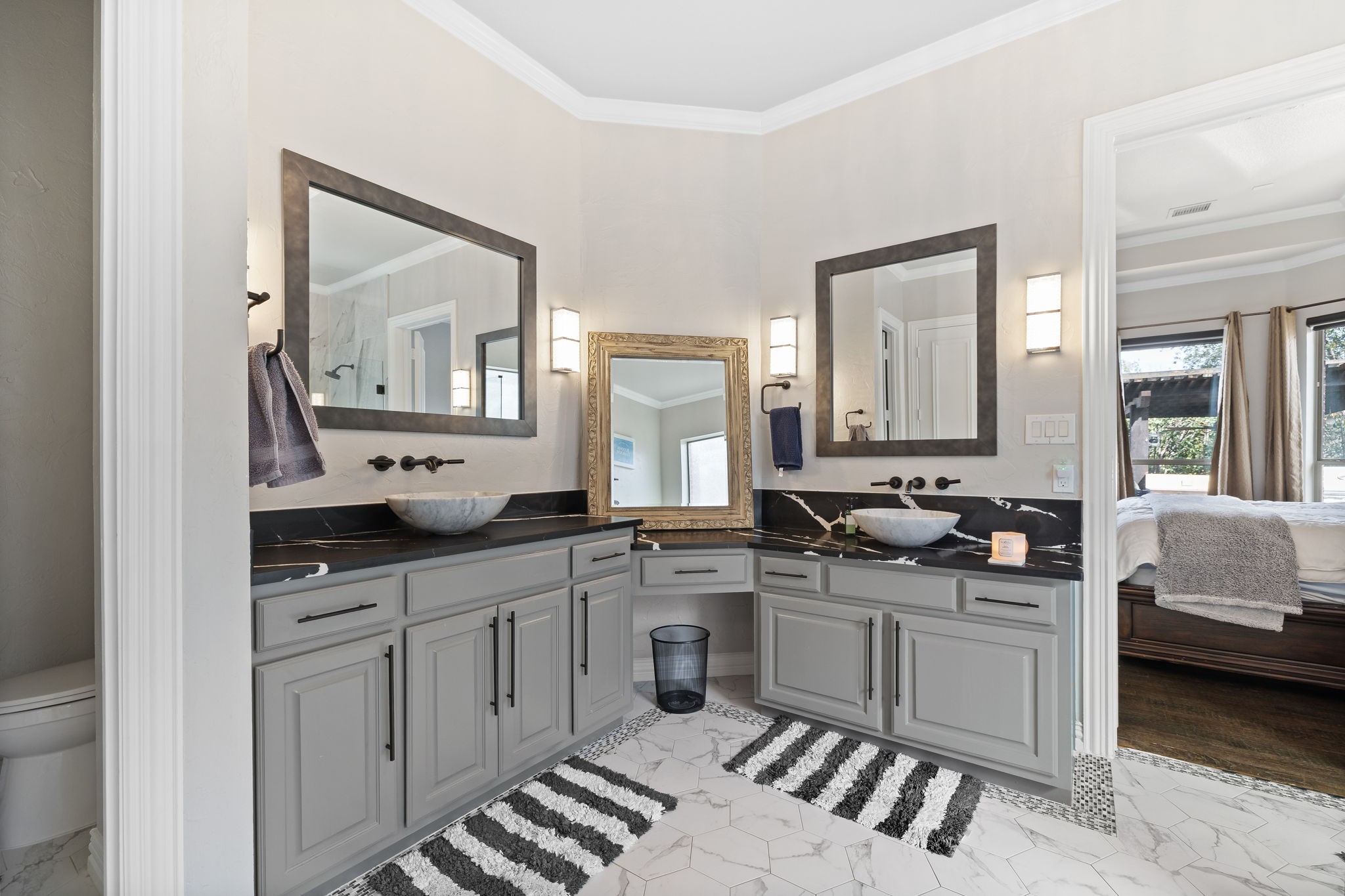 5442 Beacon Hill Drive