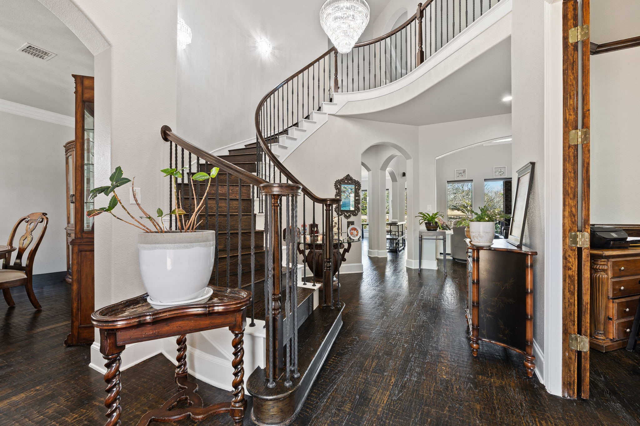 5442 Beacon Hill Drive