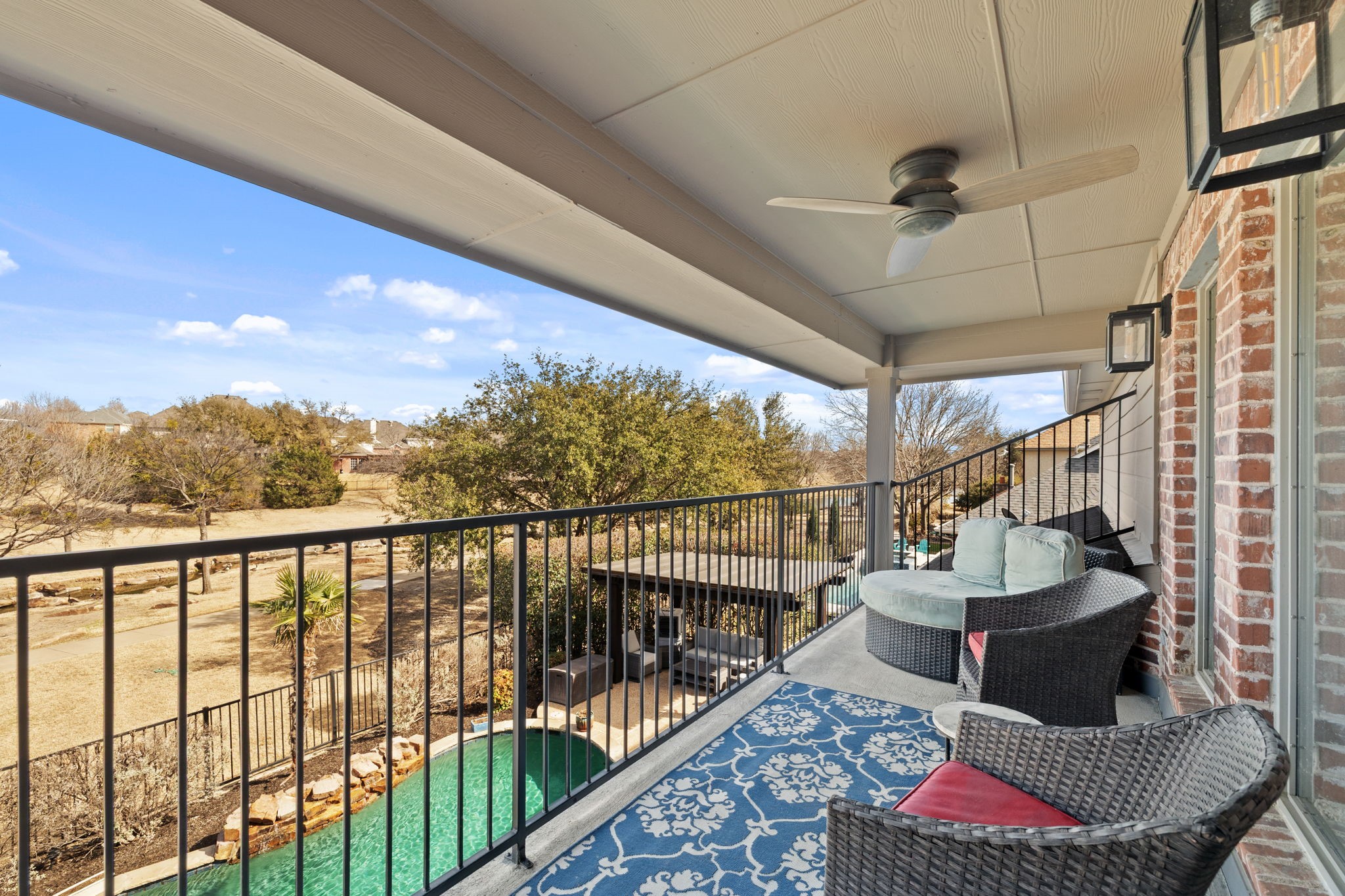 5442 Beacon Hill Drive