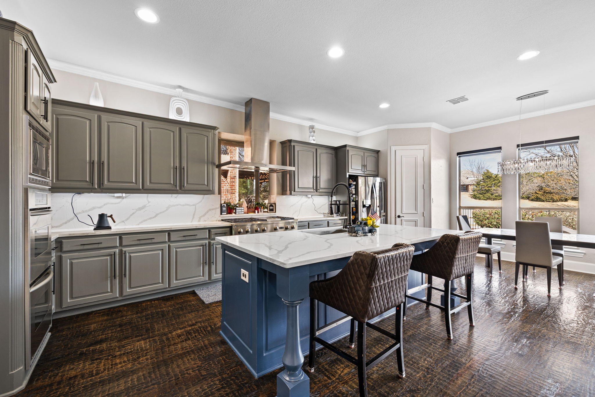 5442 Beacon Hill Drive