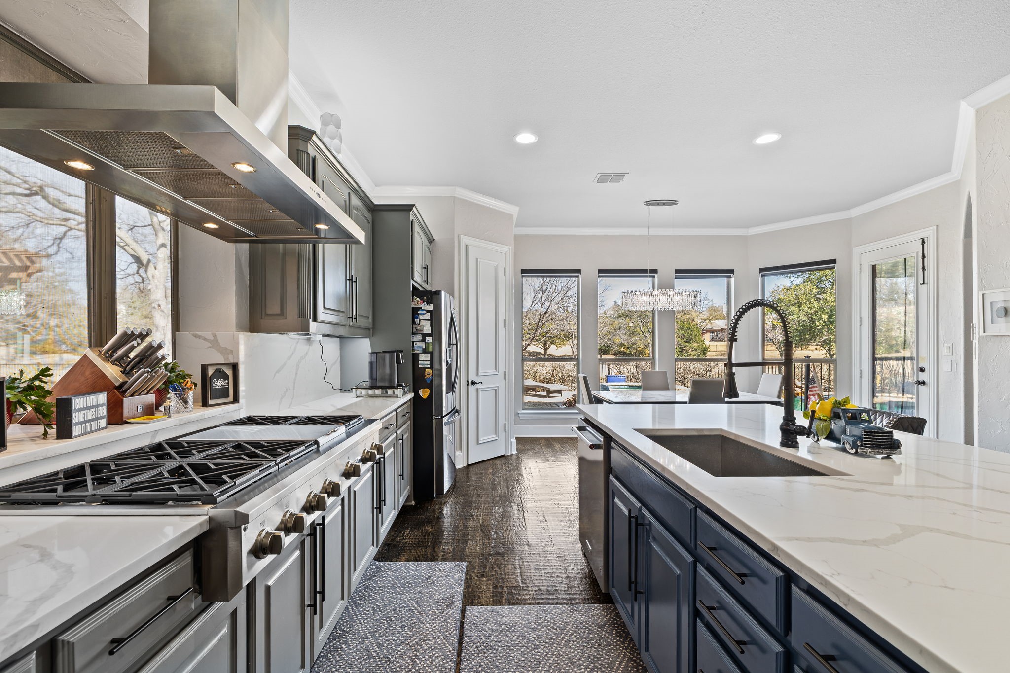 5442 Beacon Hill Drive