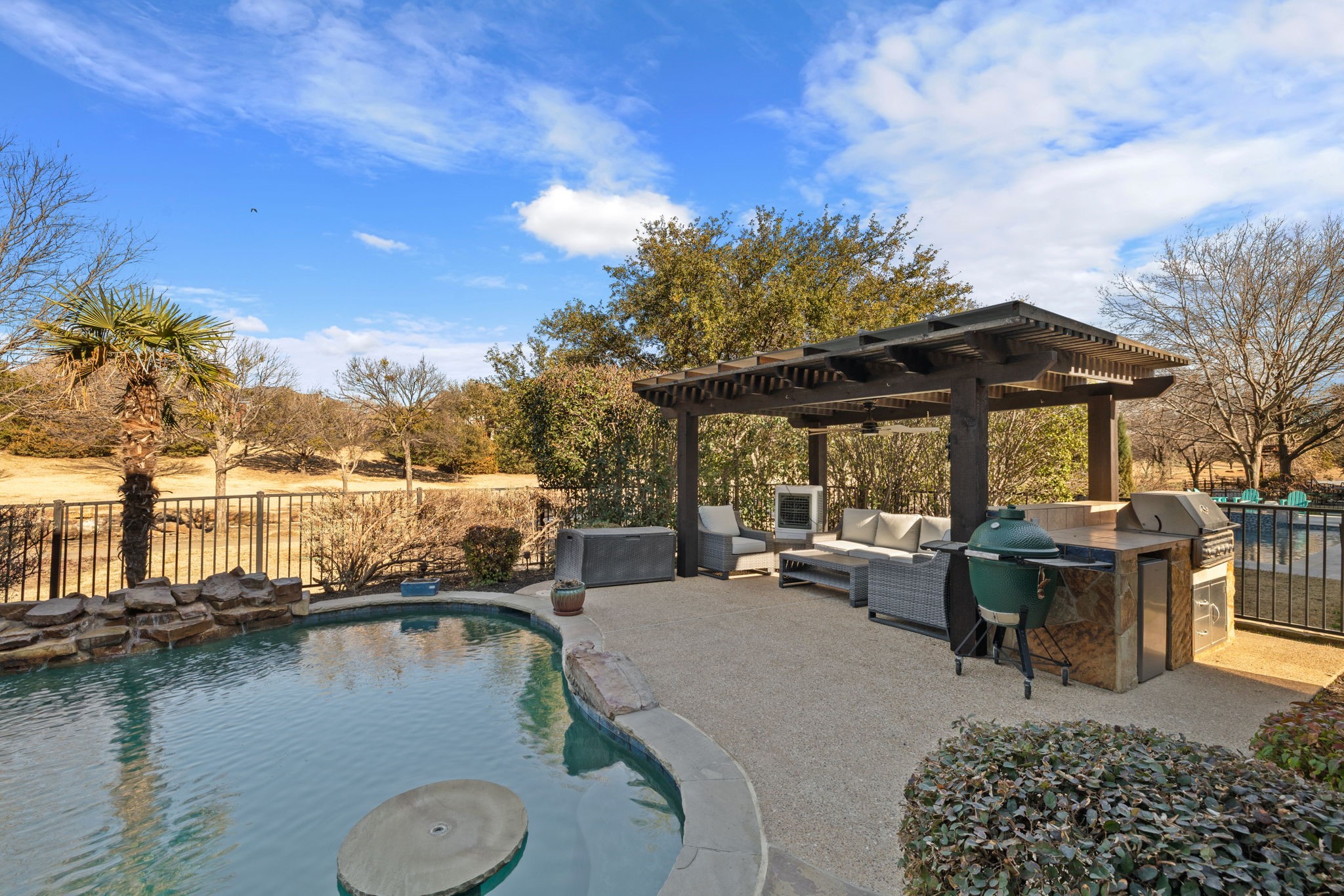 5442 Beacon Hill Drive