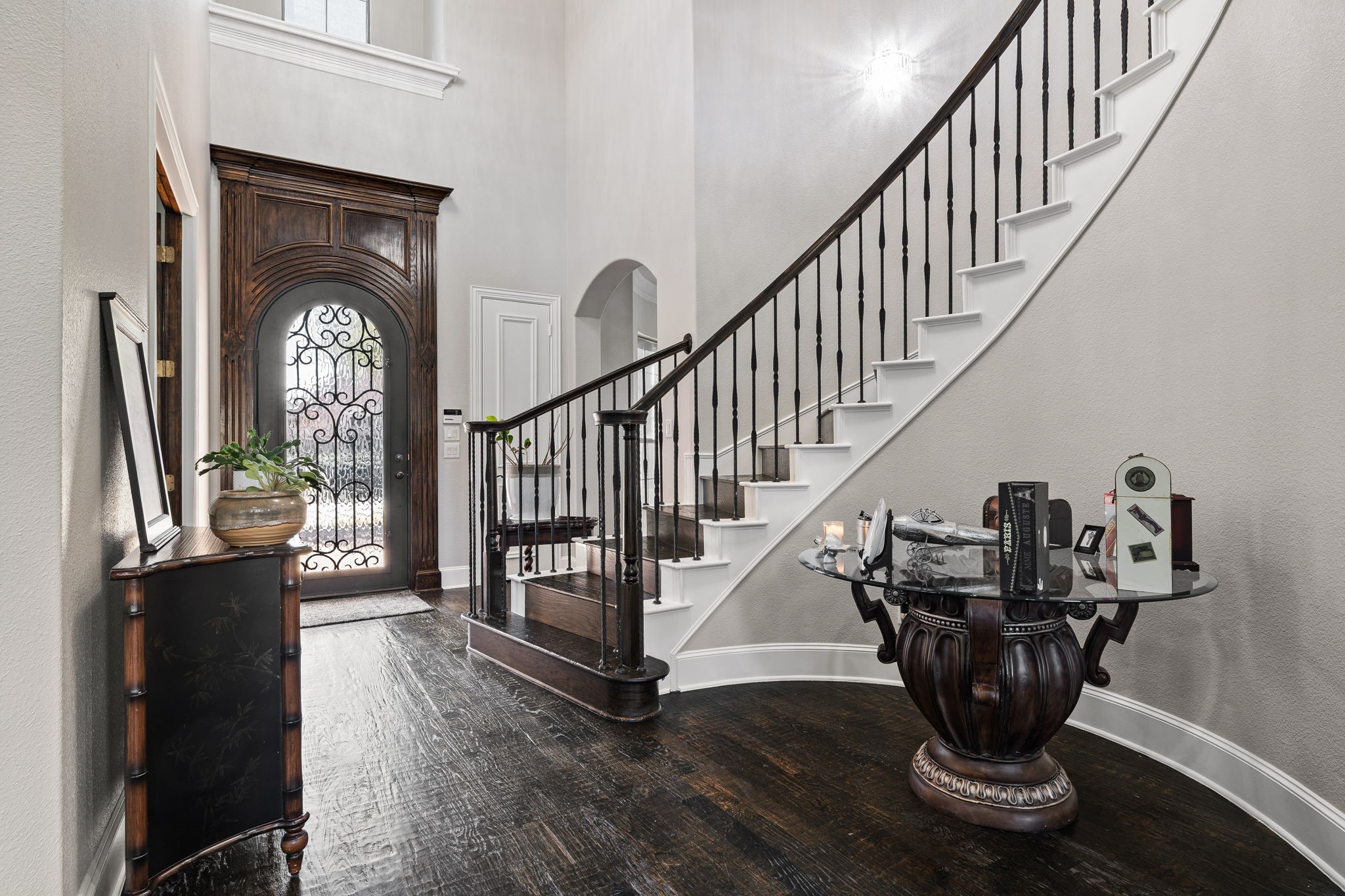 5442 Beacon Hill Drive